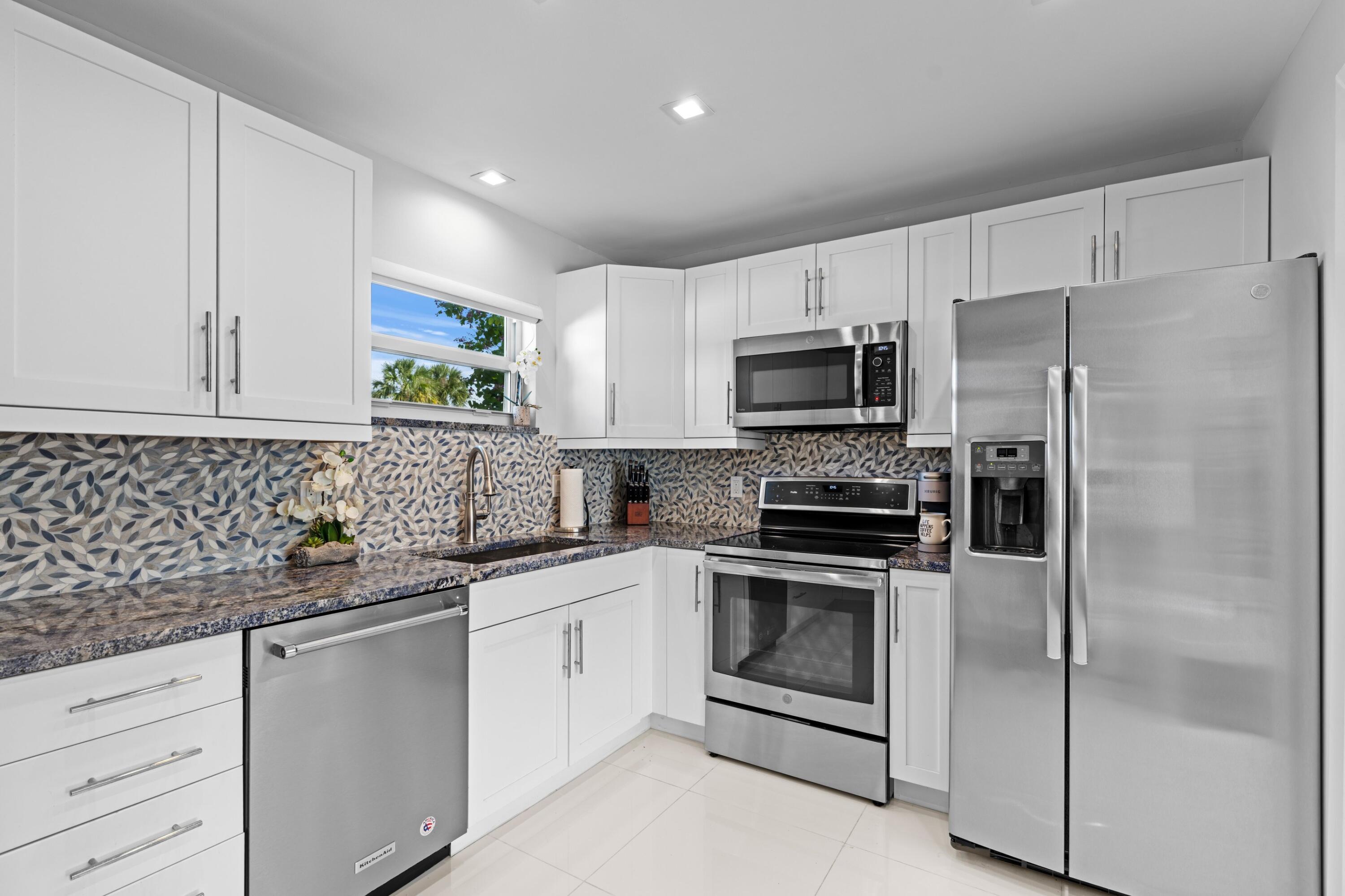 2211 Las Casitas Drive