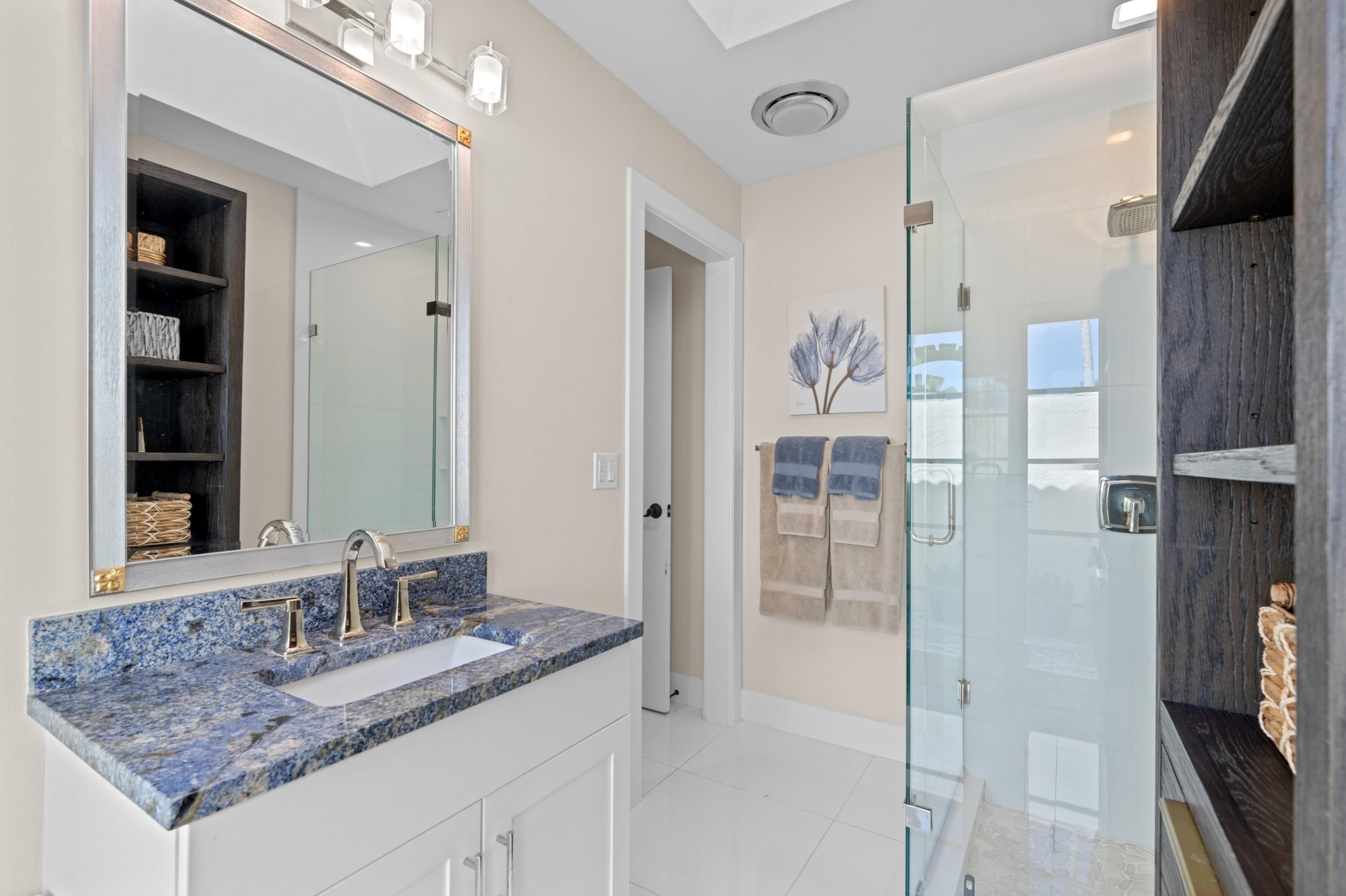 2211 Las Casitas Drive