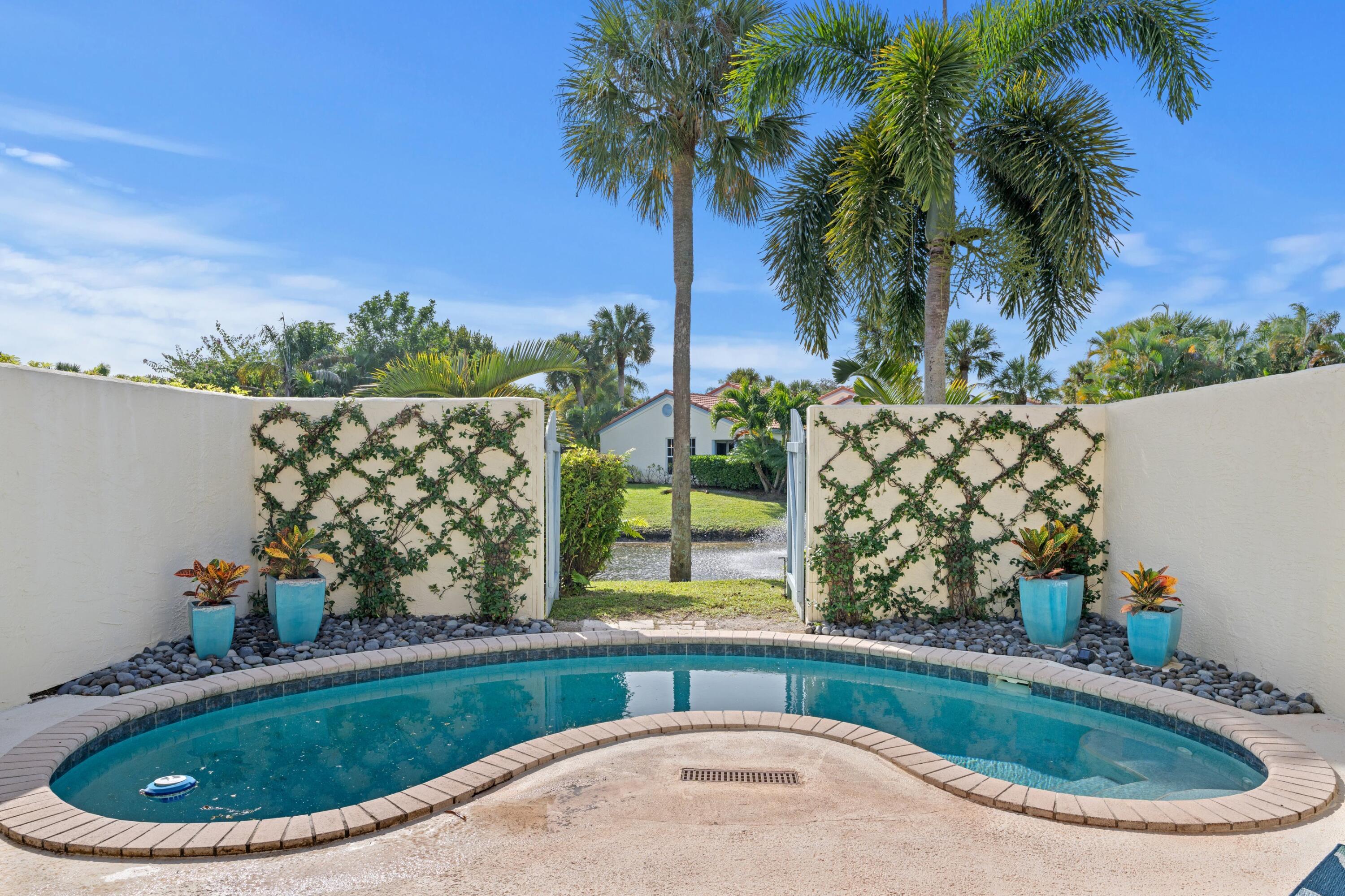 2211 Las Casitas Drive