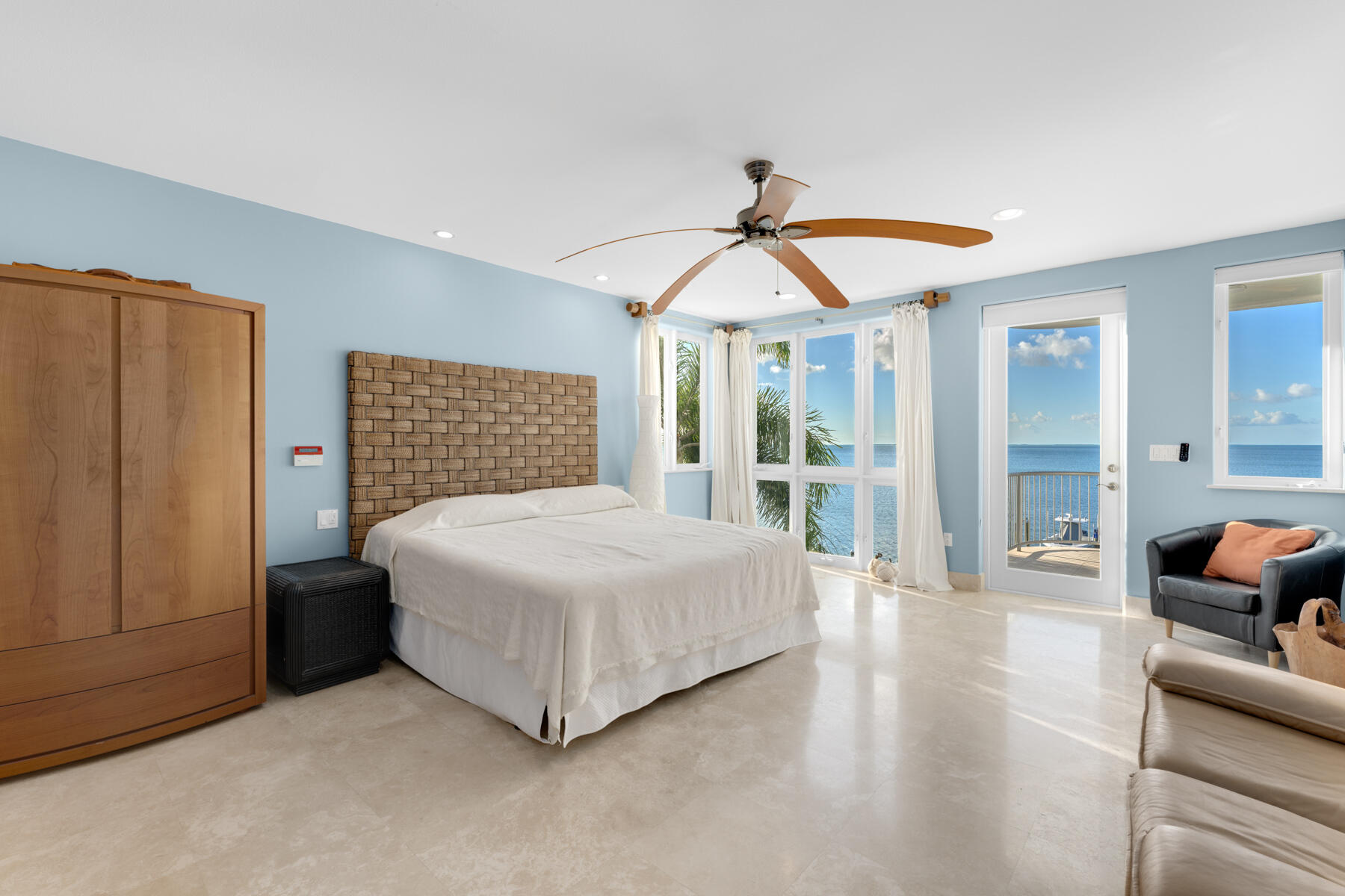 144 N Rolling Hill Road