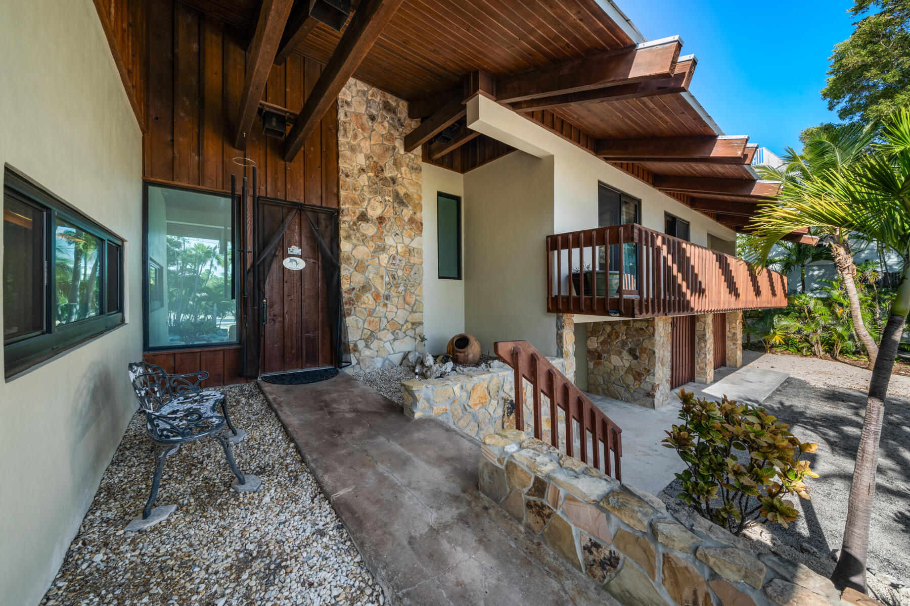 115 Windy Point Circle