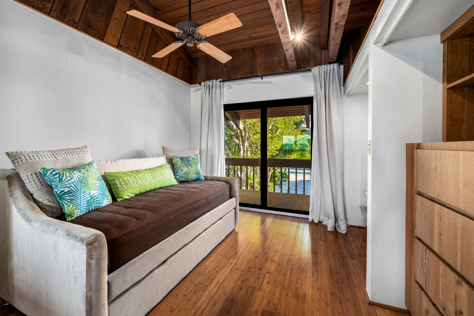 115 Windy Point Circle