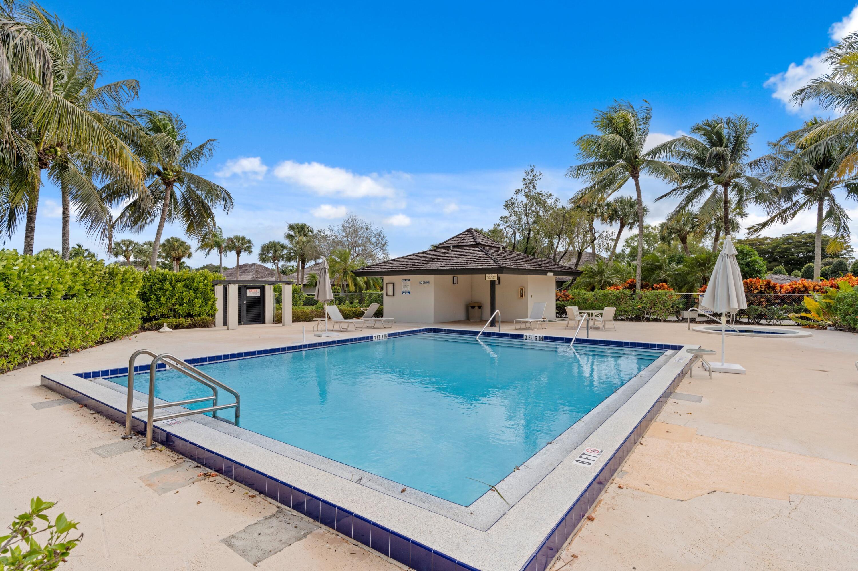 11830 Pebblewood Drive Unit: 202C