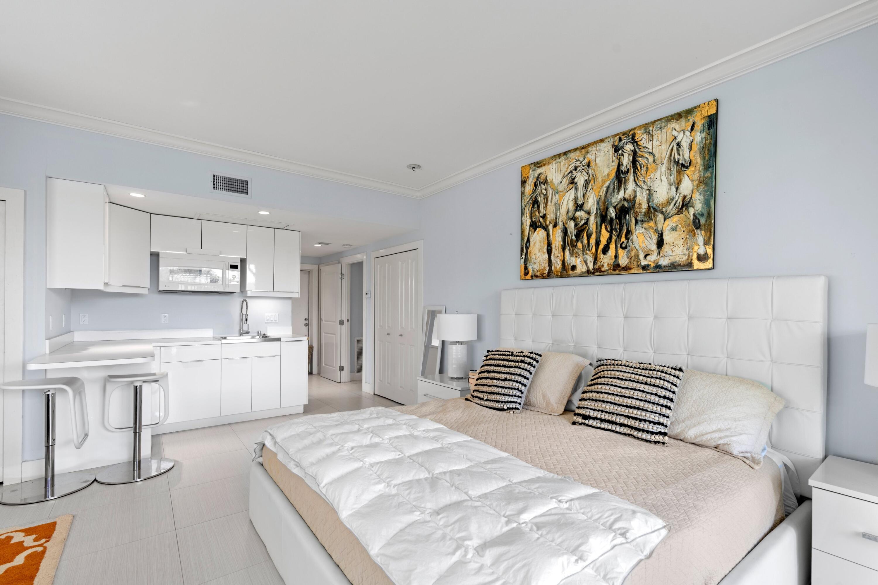 11830 Pebblewood Drive Unit: 202C