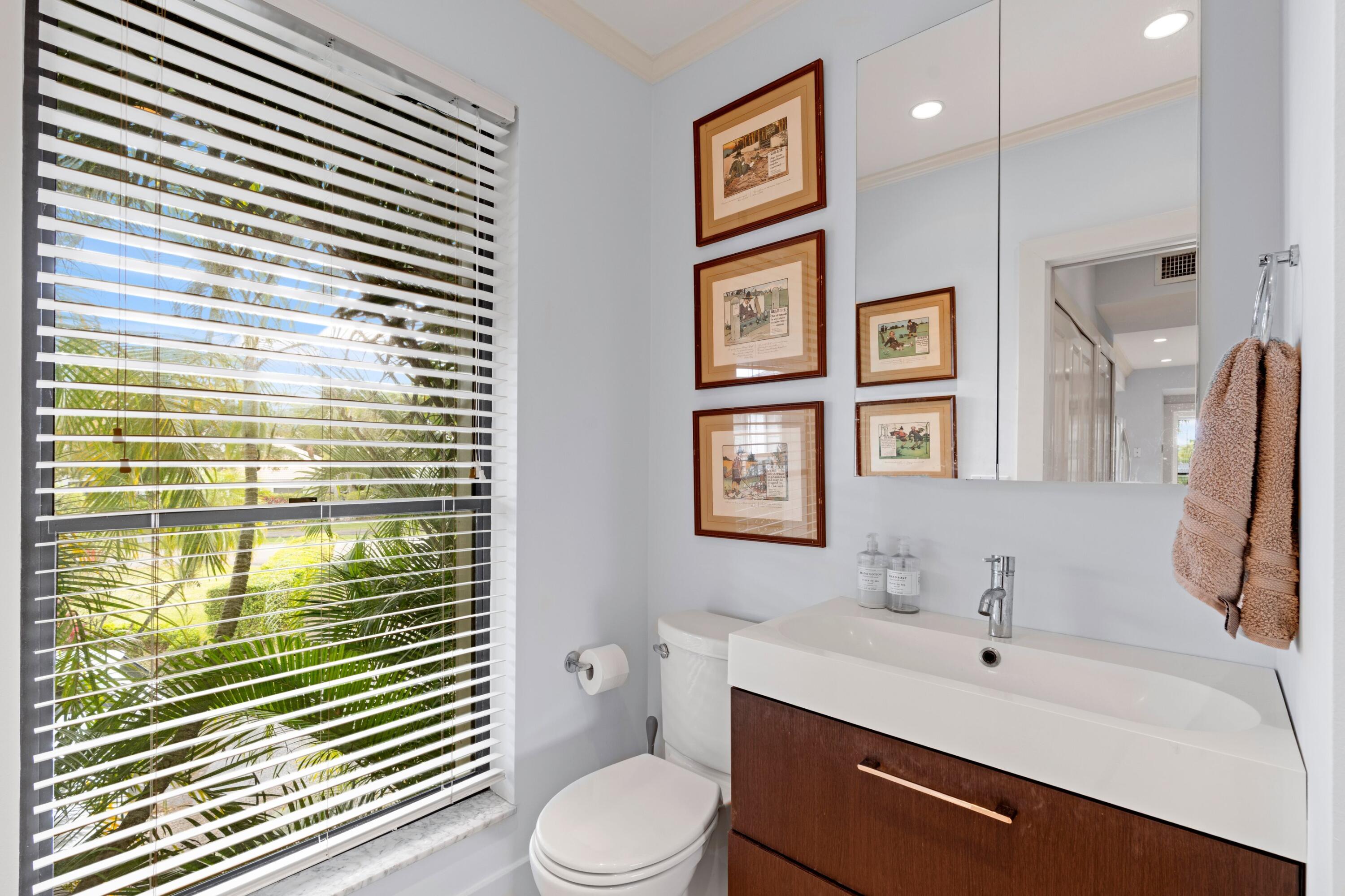 11830 Pebblewood Drive Unit: 202C