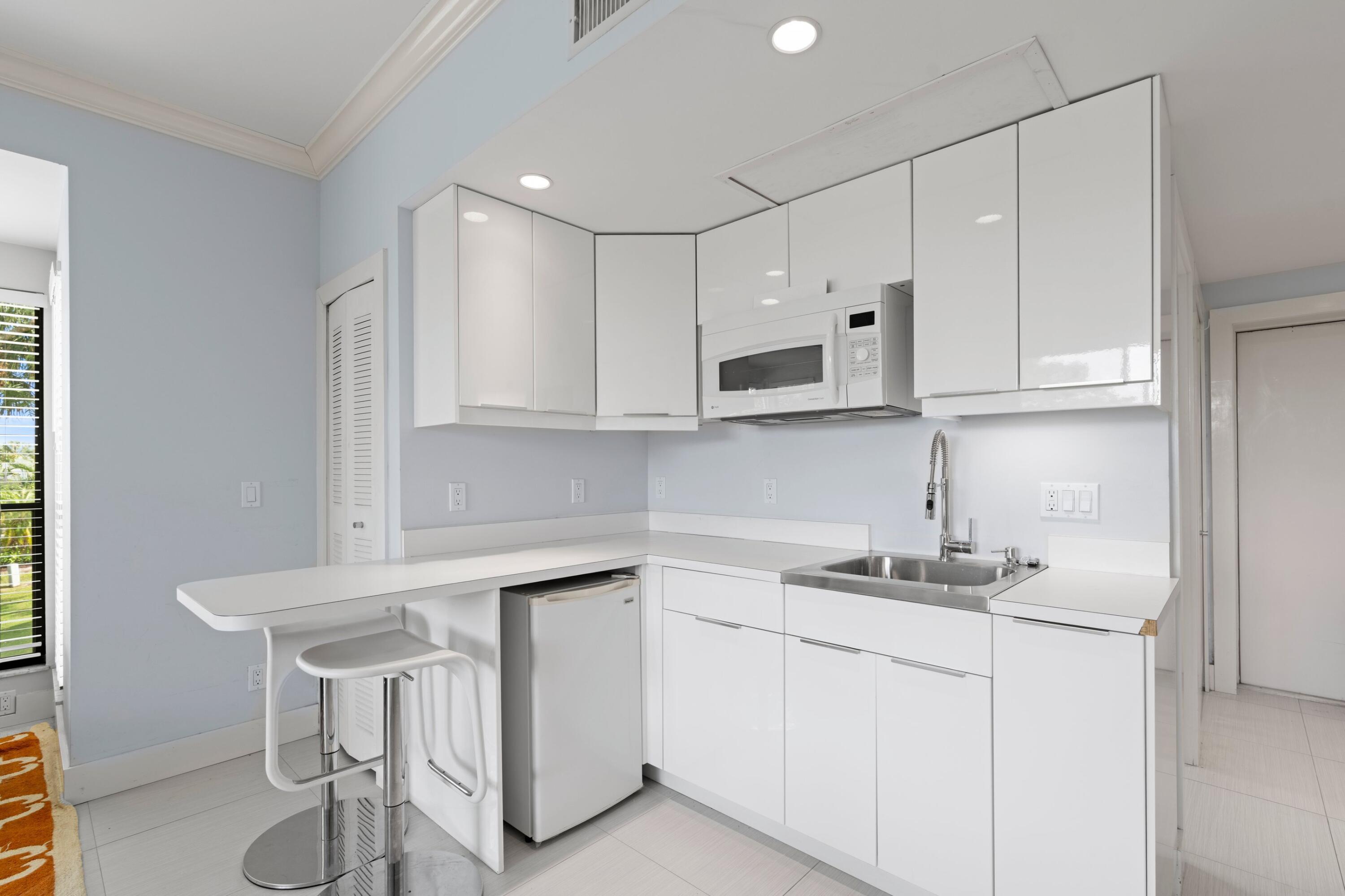 11830 Pebblewood Drive Unit: 202C