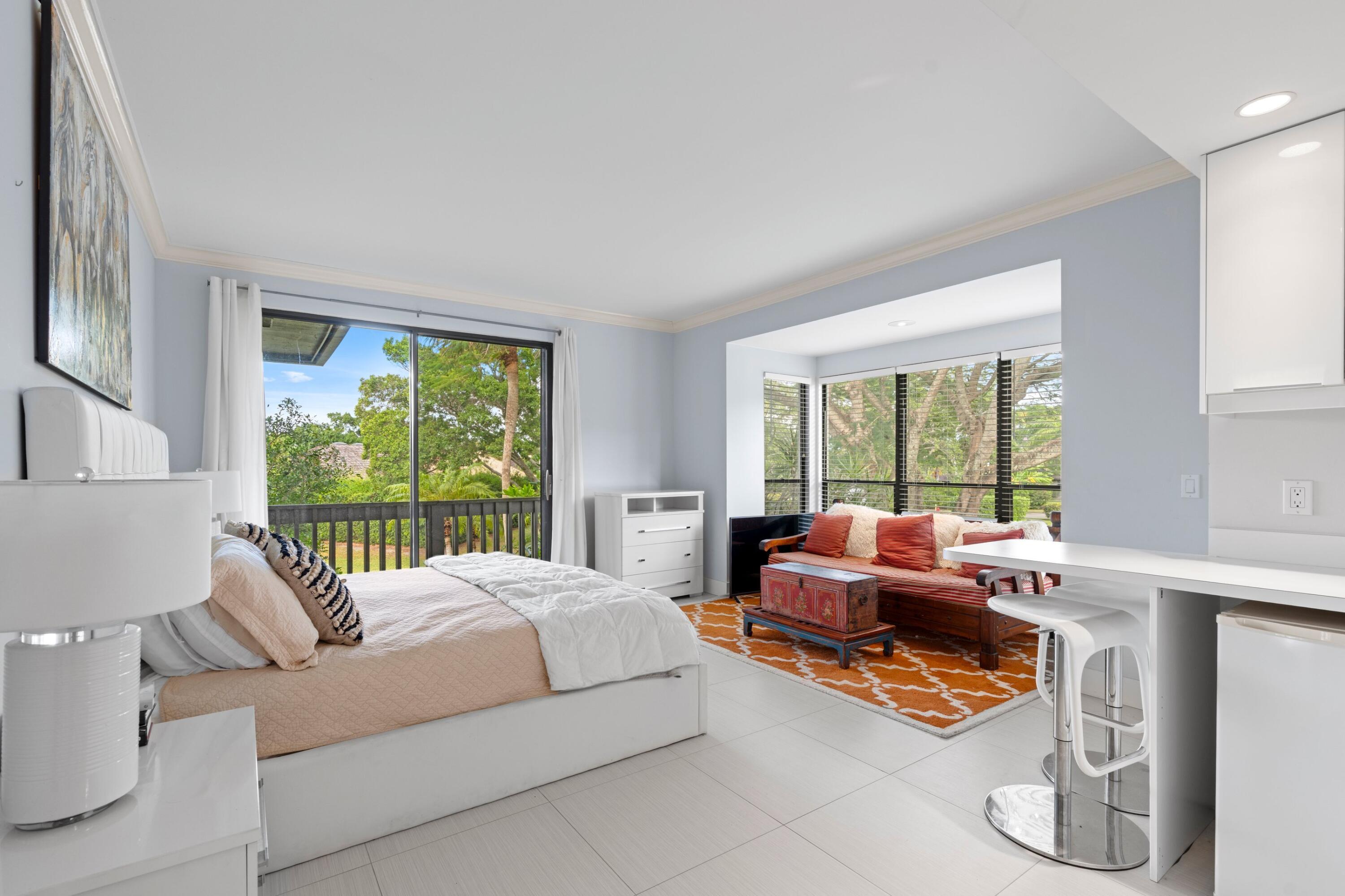 11830 Pebblewood Drive Unit: 202C