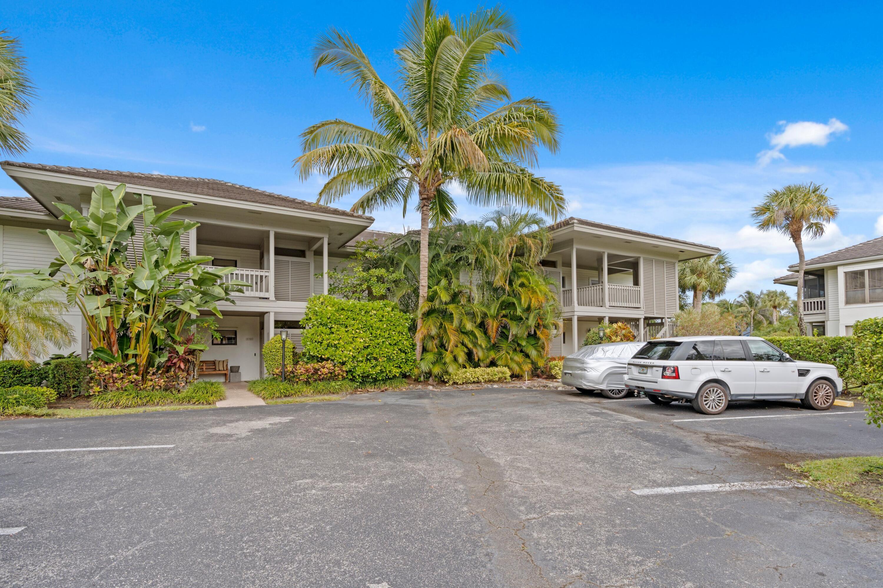 11830 Pebblewood Drive Unit: 202C