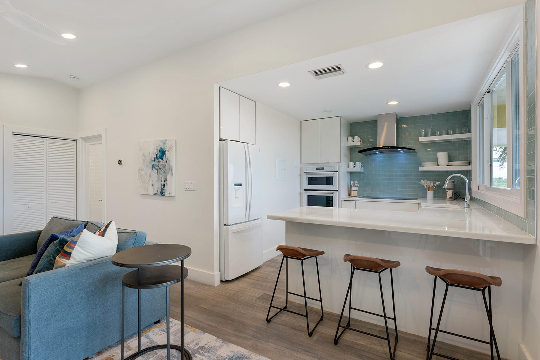 102 South Drive Drive