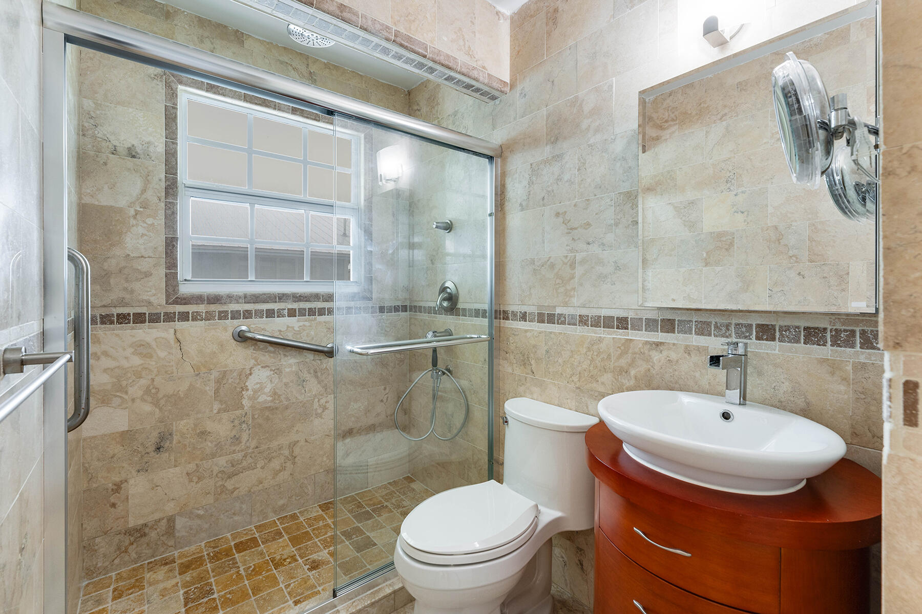 102 South Drive Drive