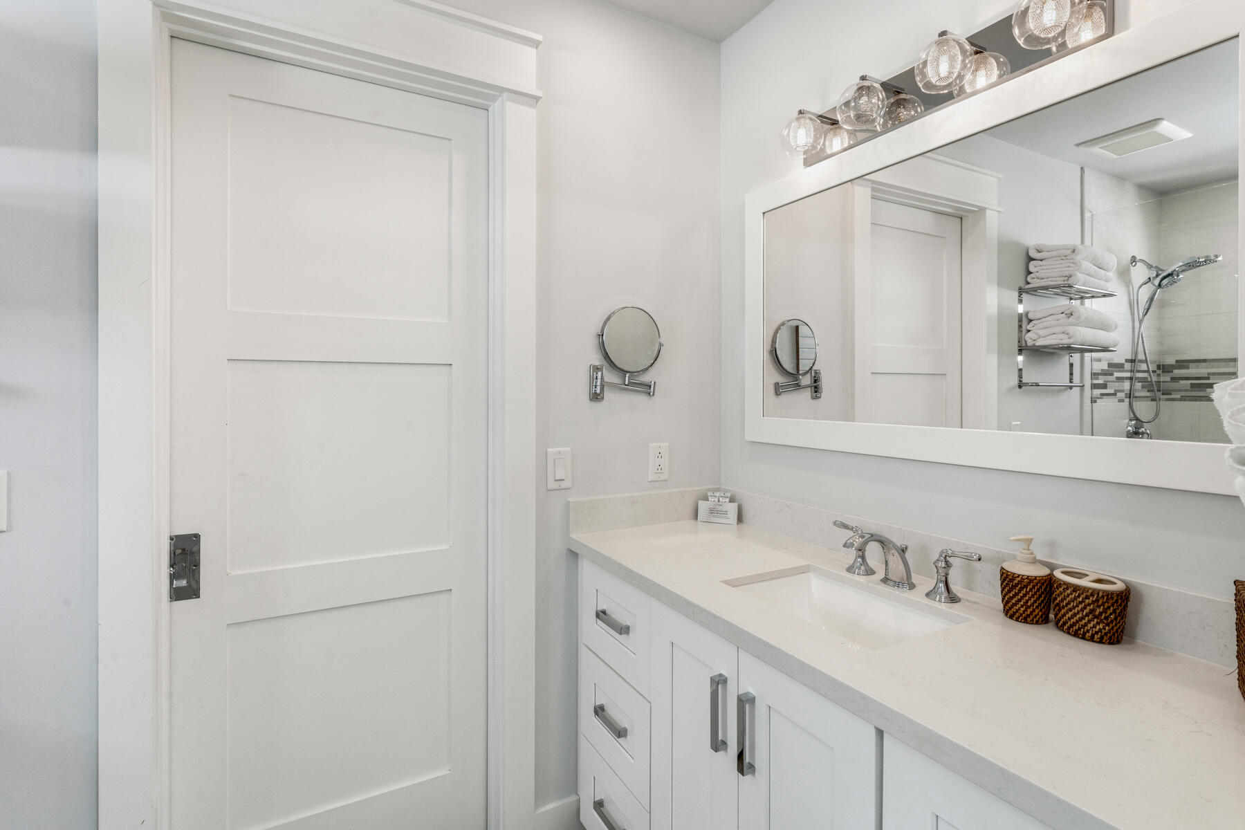 81906 Overseas Highway Unit: 2