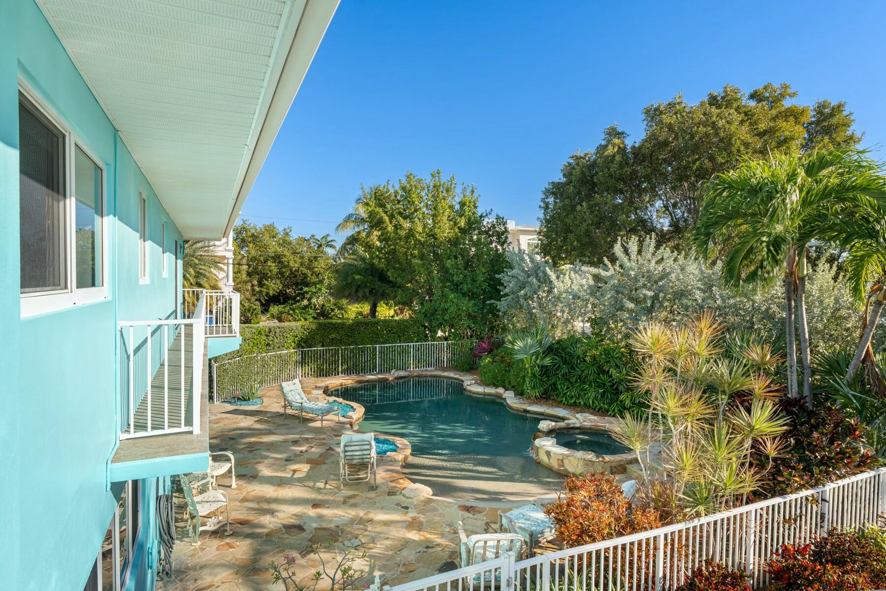 182 Bayview Drive