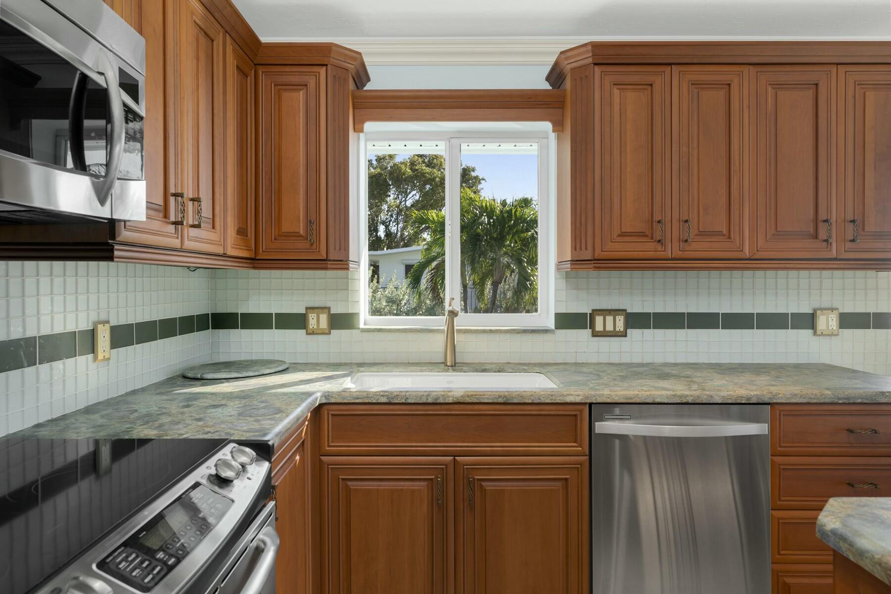 182 Bayview Drive