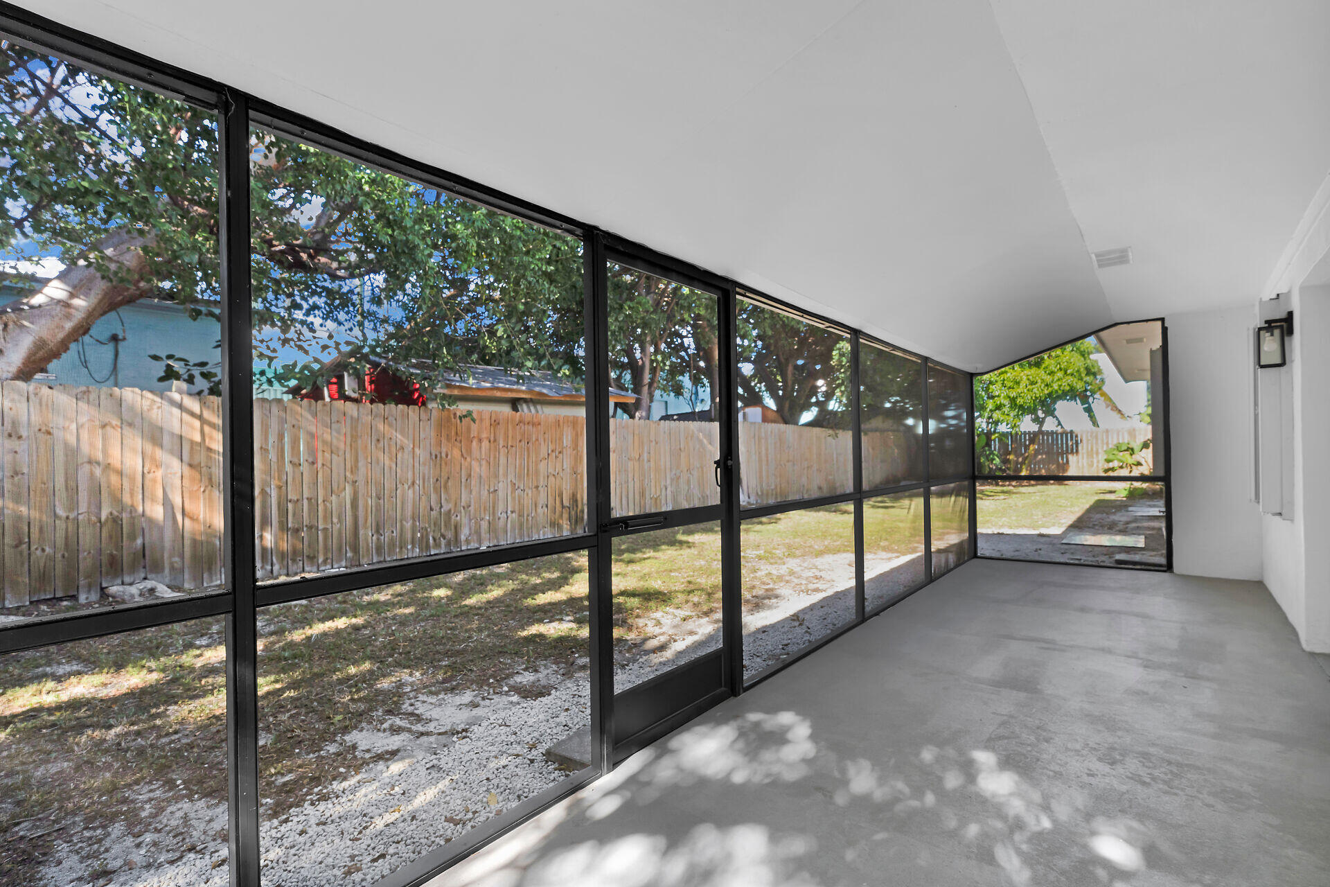 82207 Old Highway