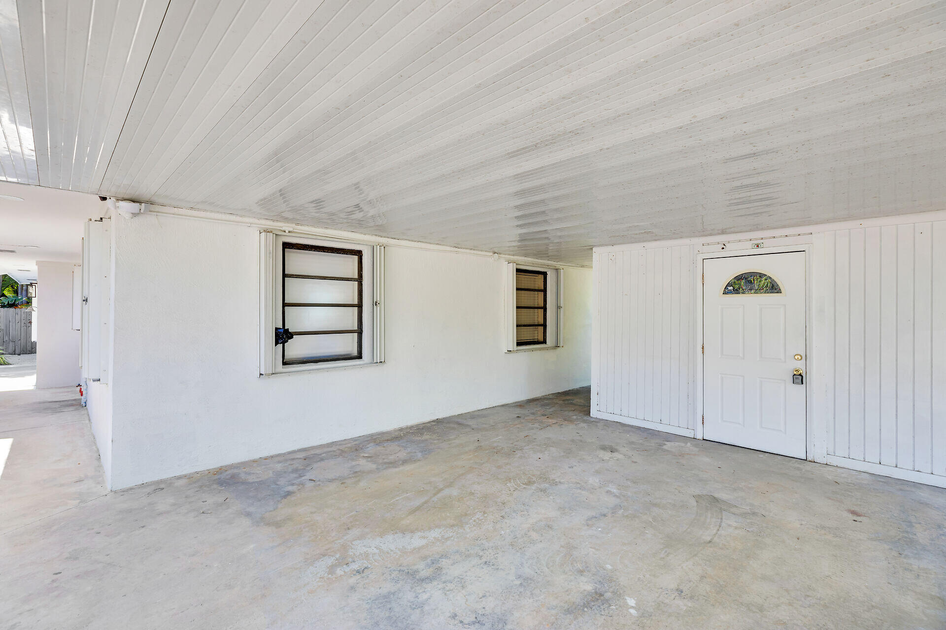 82207 Old Highway