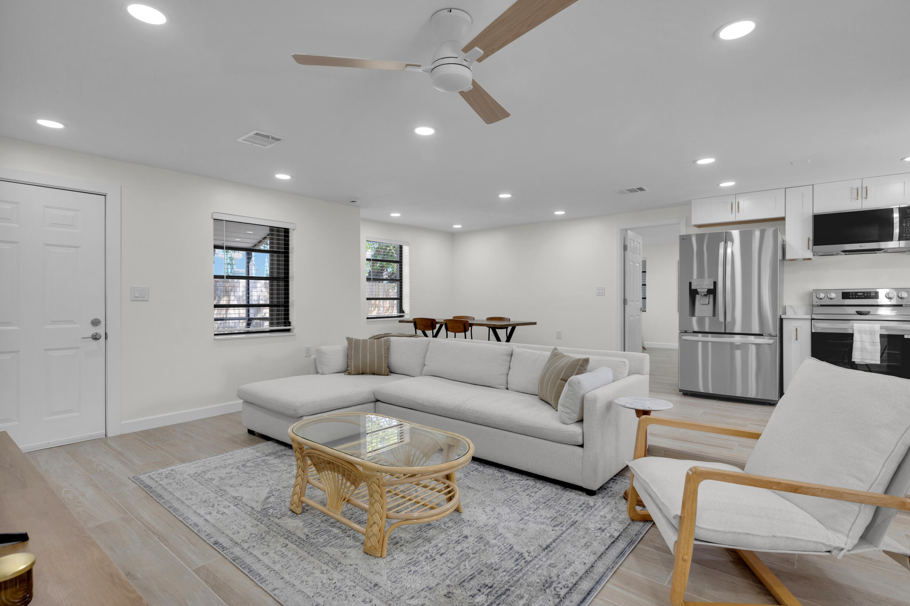 82207 Old Highway