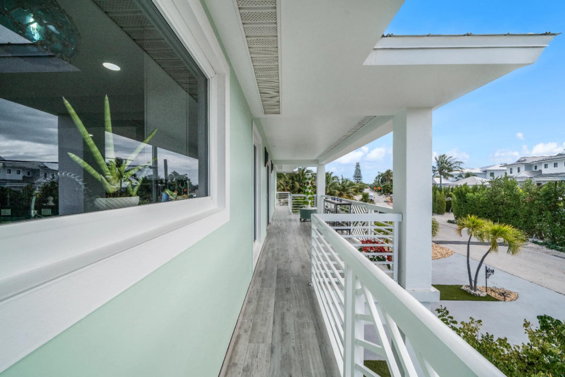 247 W Seaview Circle