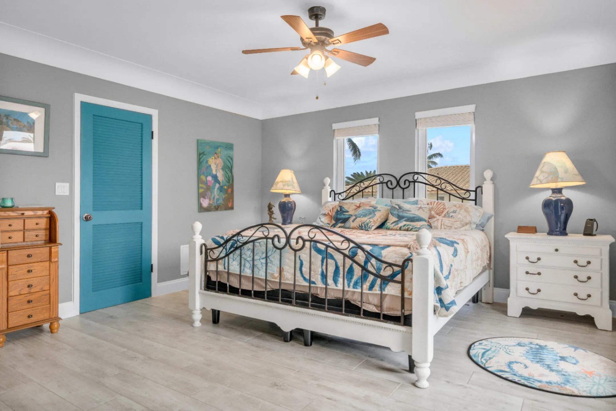 247 W Seaview Circle