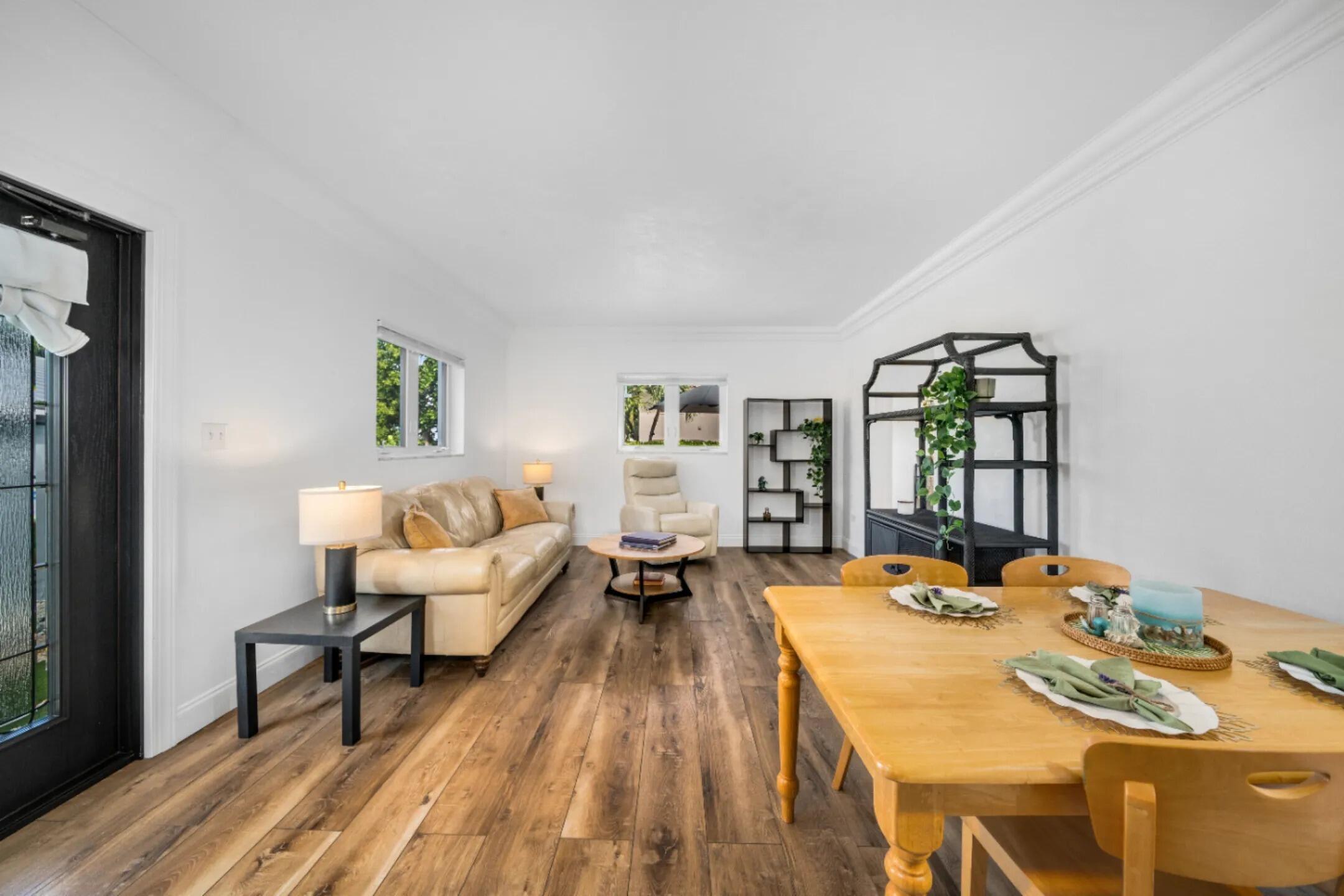 247 W Seaview Circle