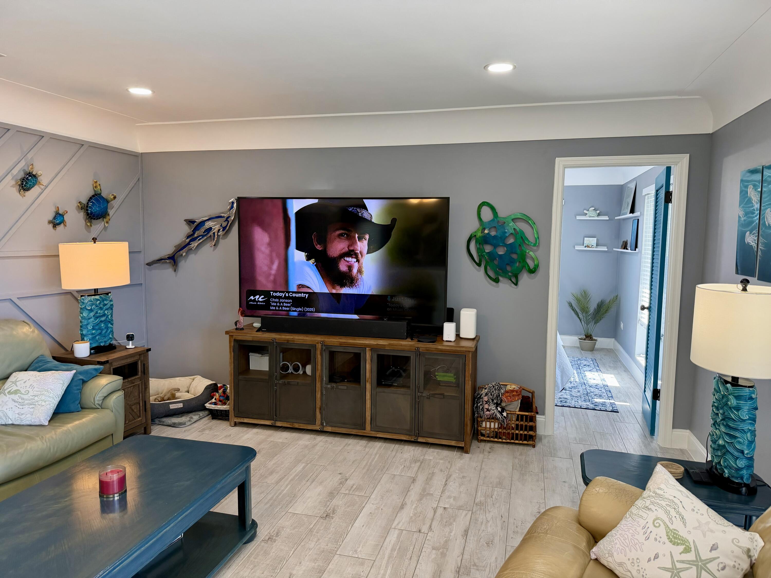 247 W Seaview Circle