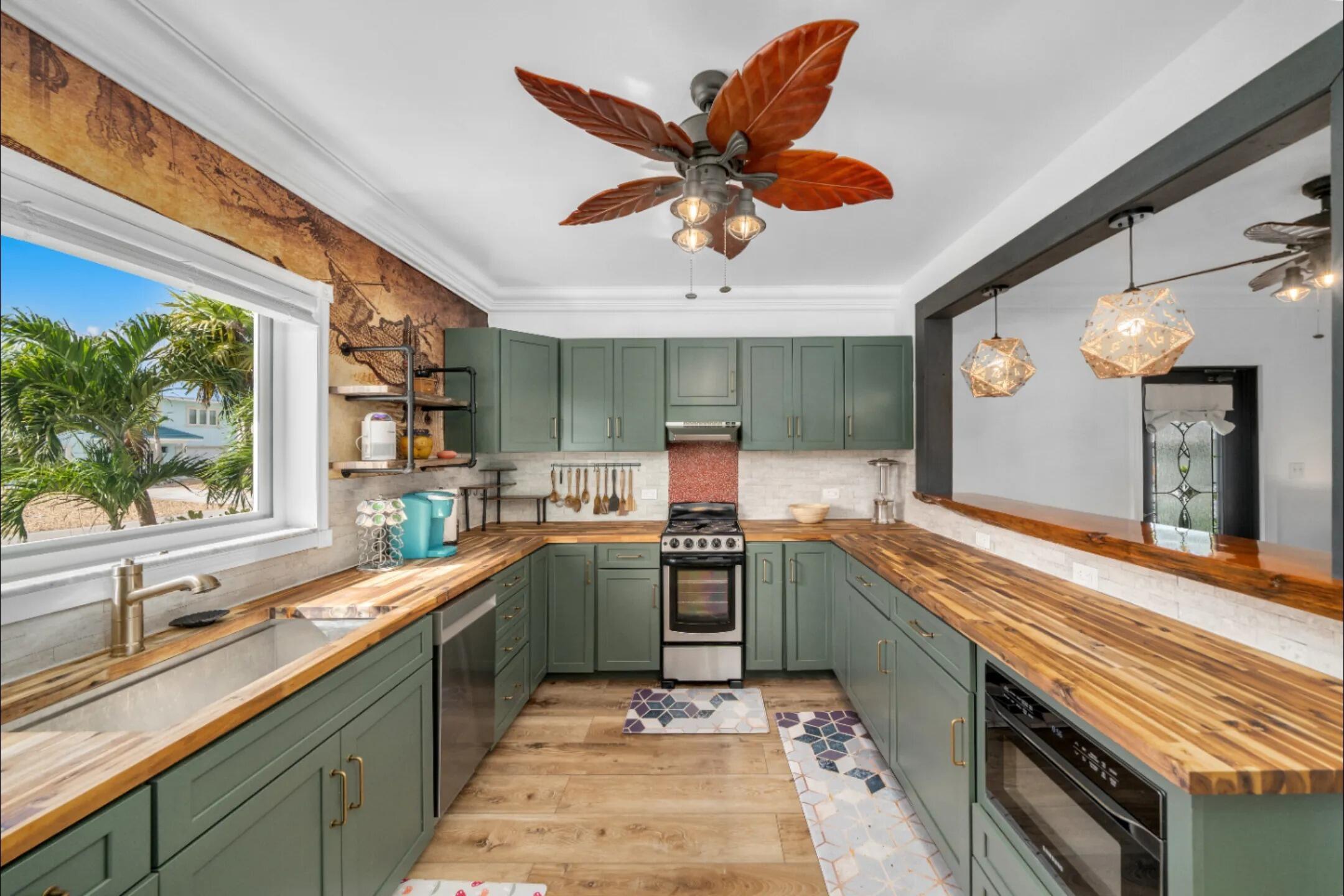 247 W Seaview Circle