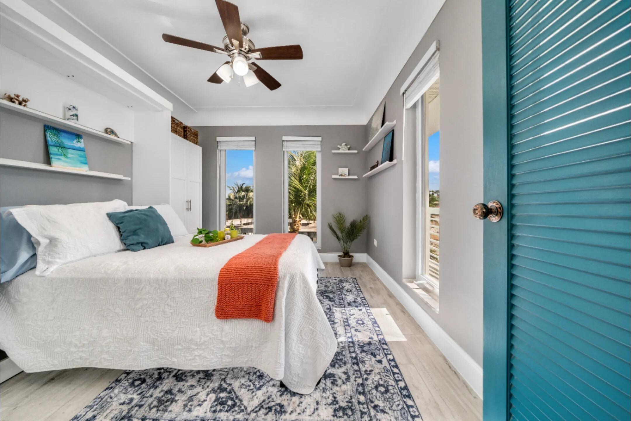 247 W Seaview Circle