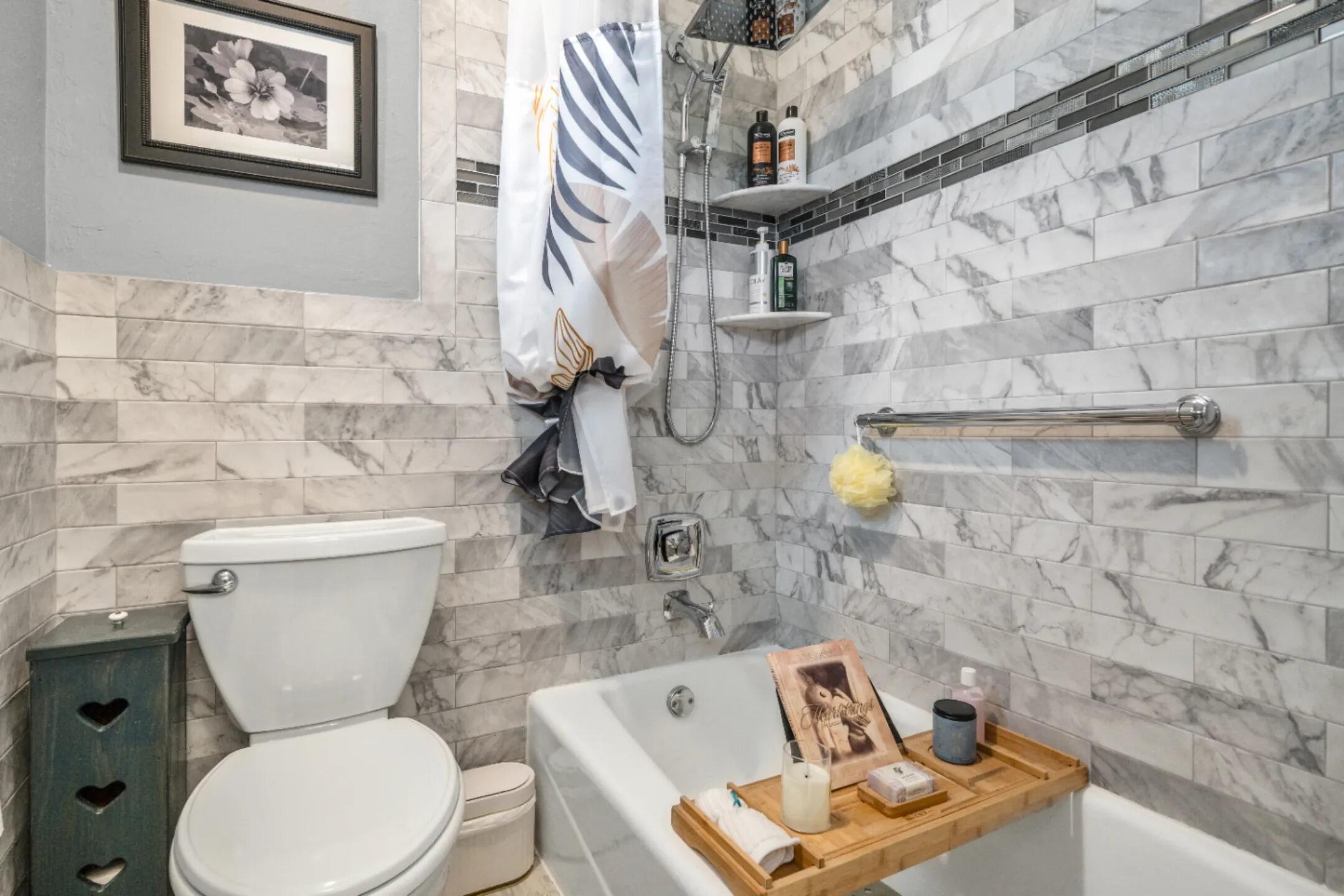 247 W Seaview Circle