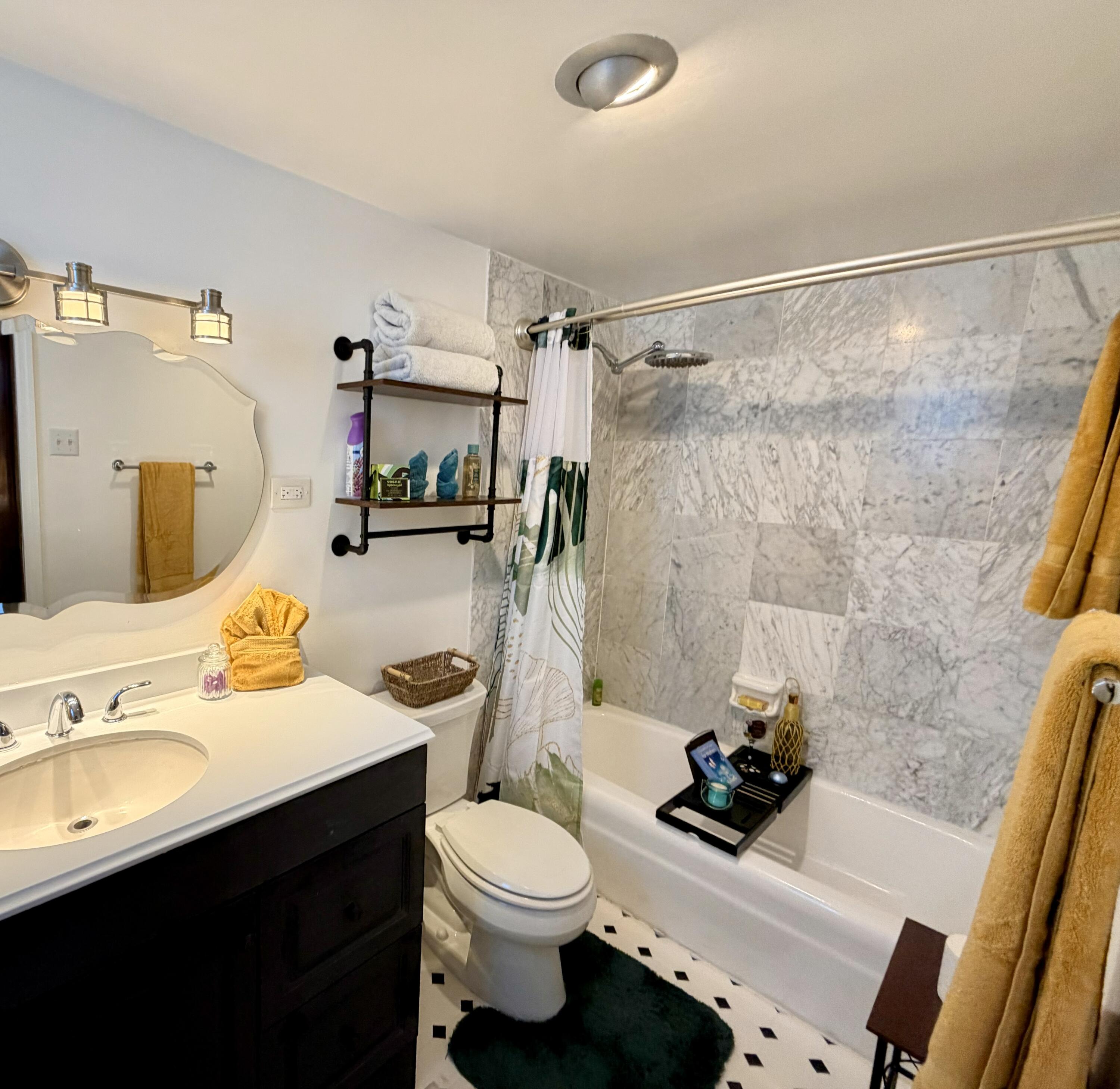 247 W Seaview Circle