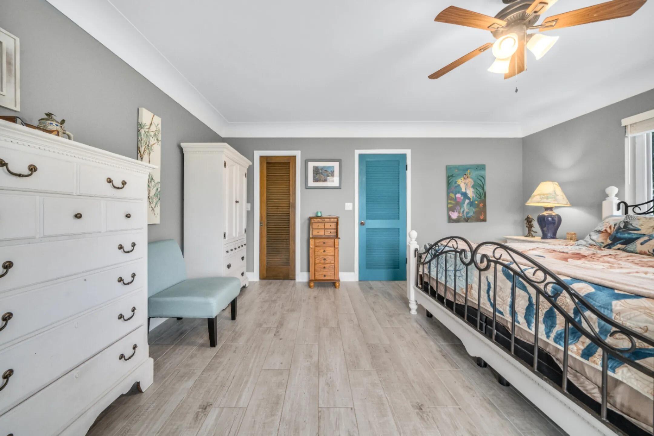 247 W Seaview Circle