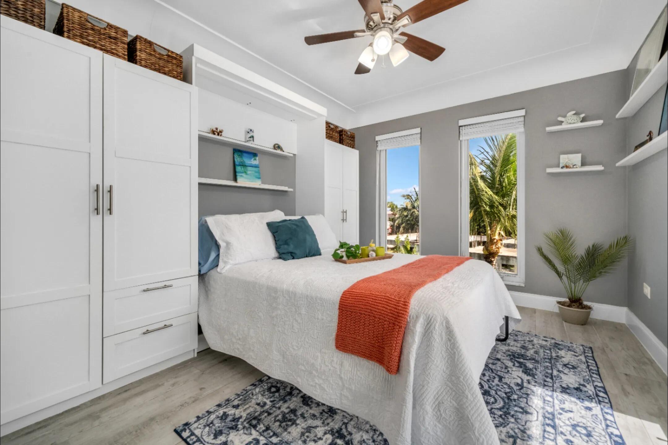 247 W Seaview Circle