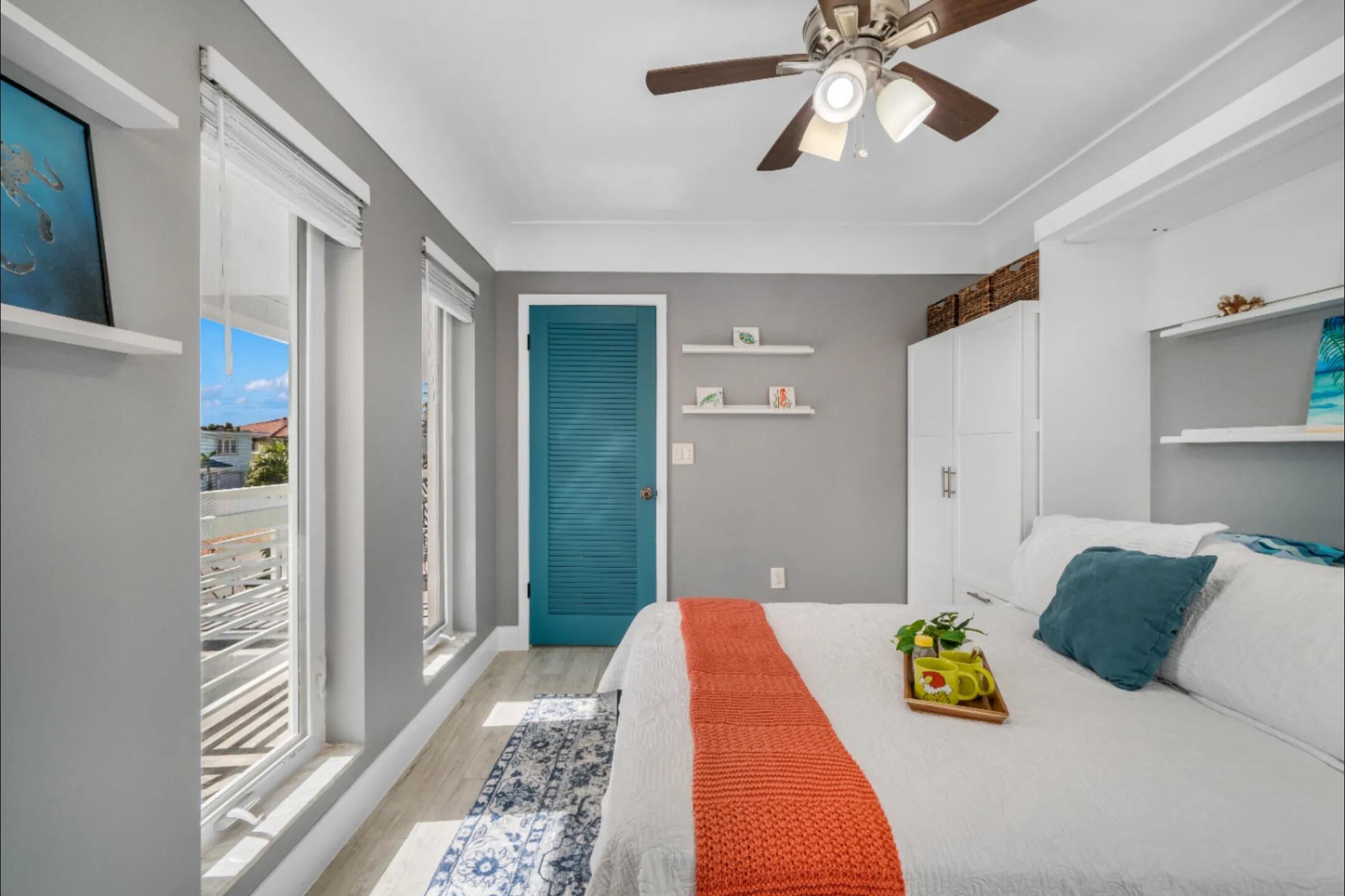 247 W Seaview Circle