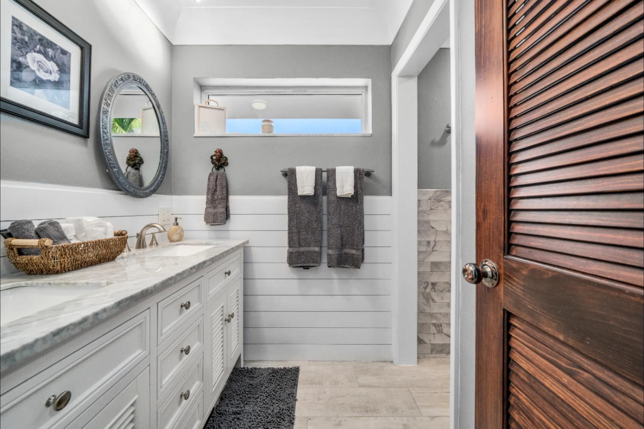 247 W Seaview Circle