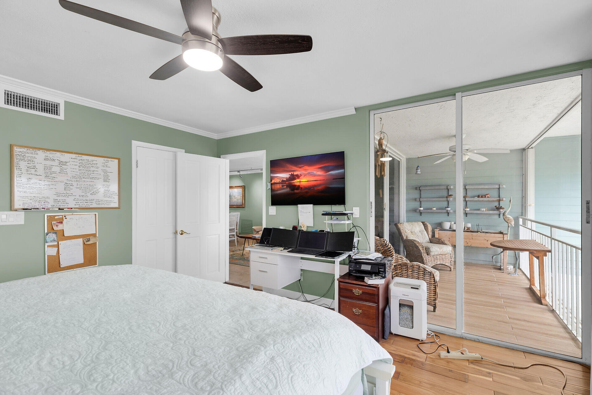 1901 S Roosevelt Boulevard Unit: 401E