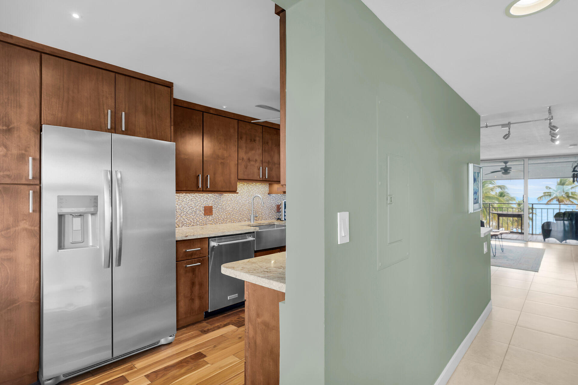 1901 S Roosevelt Boulevard Unit: 401E