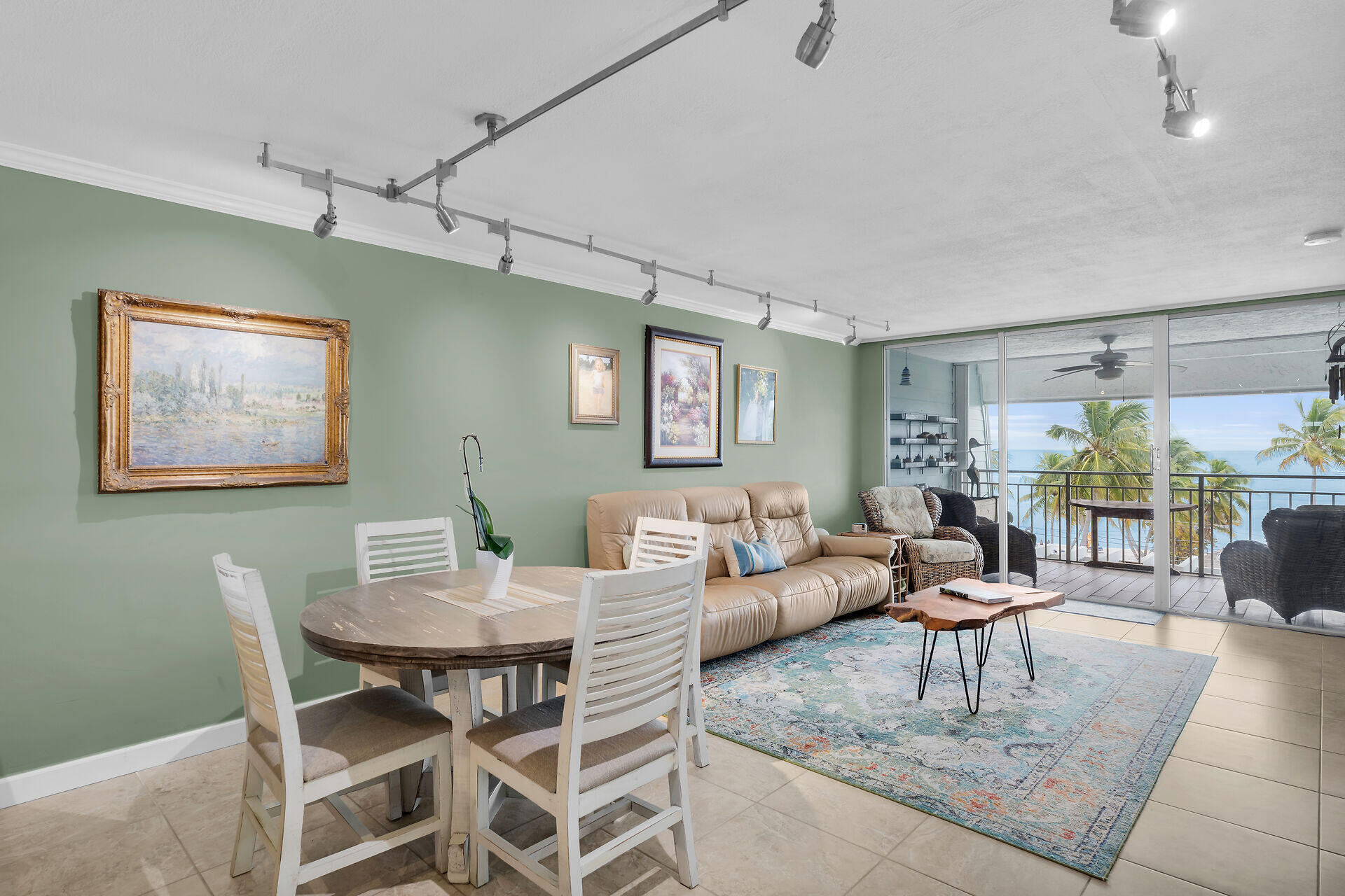 1901 S Roosevelt Boulevard Unit: 401E