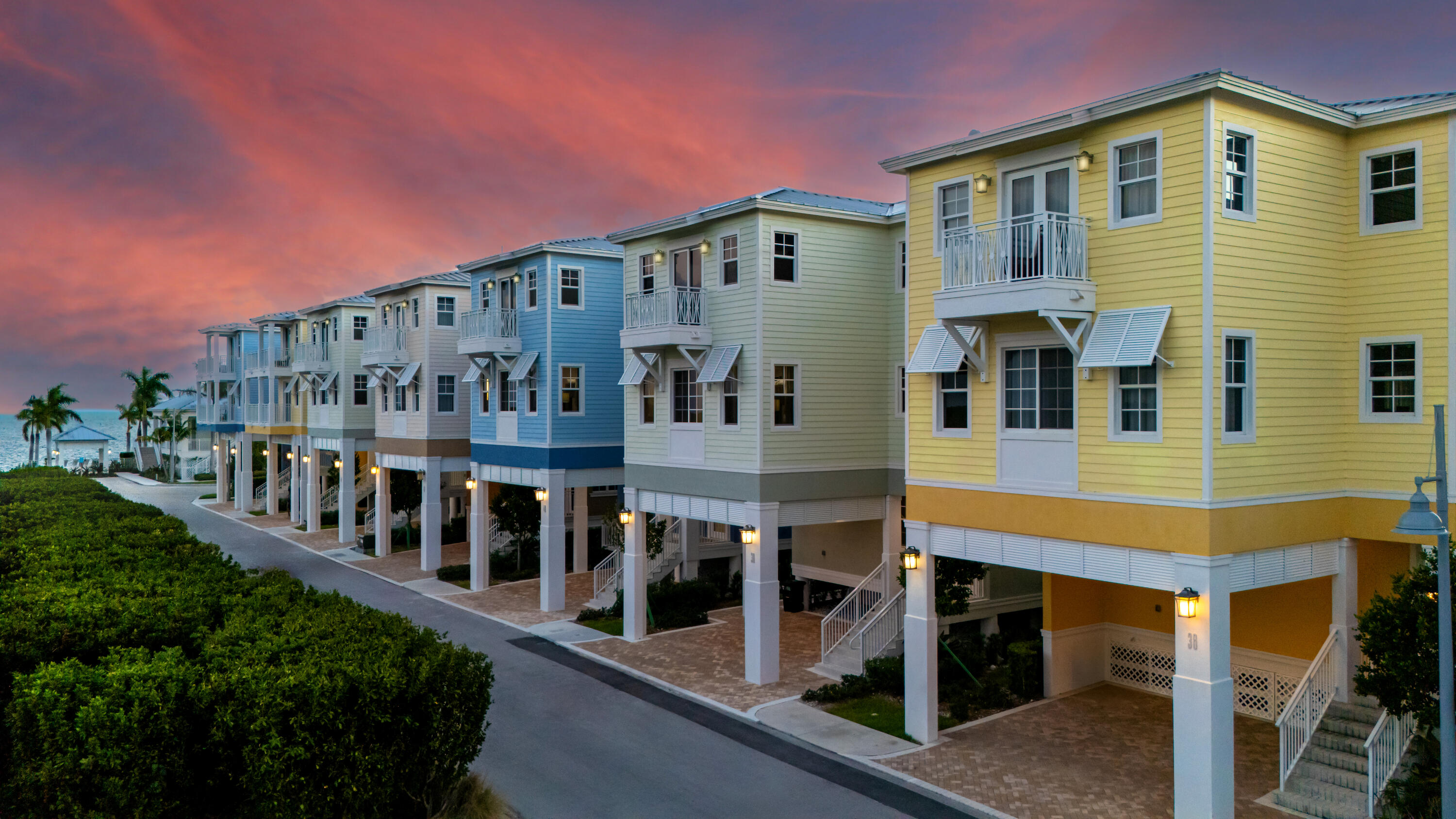 25 E Playa Largo Boulevard