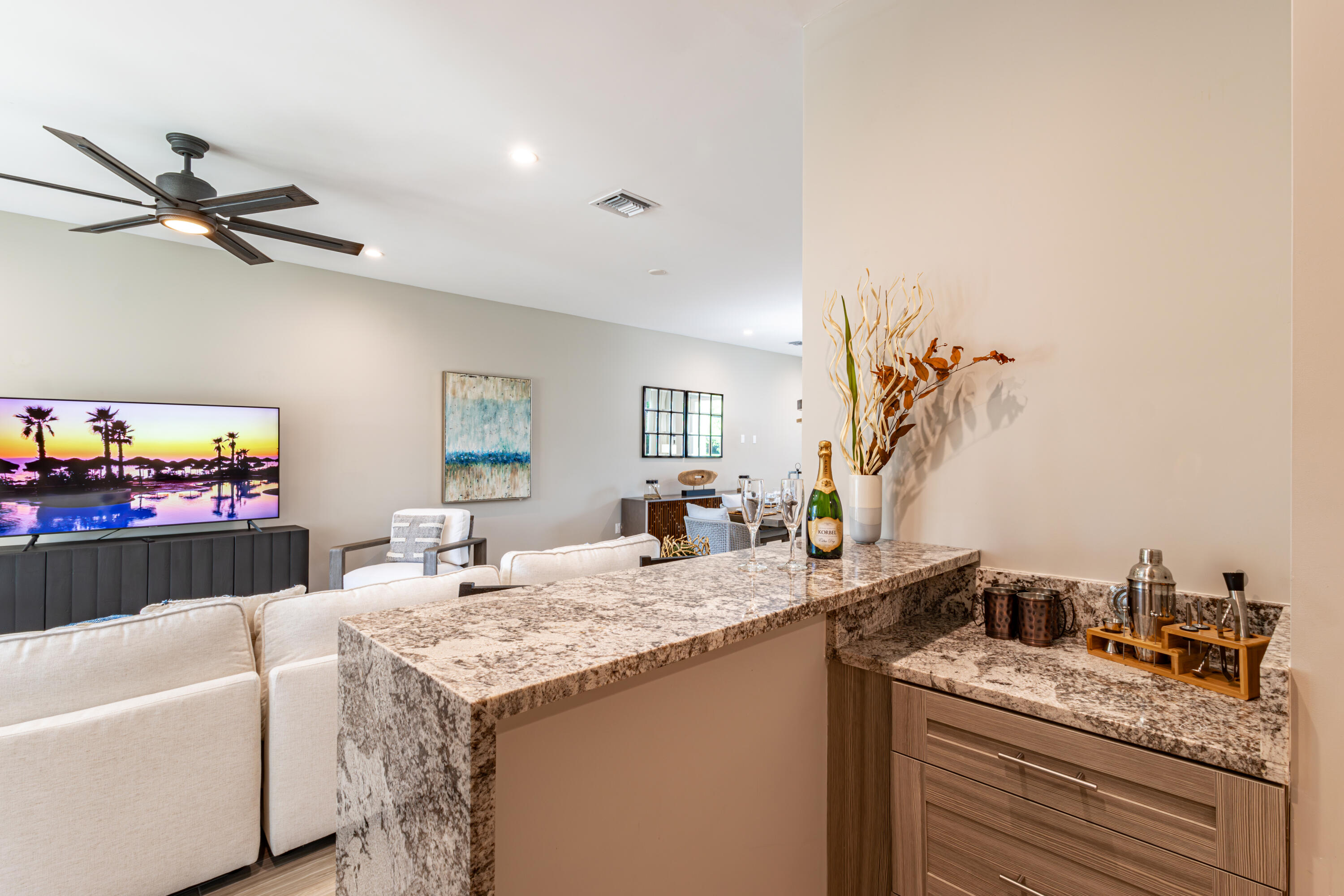 25 E Playa Largo Boulevard