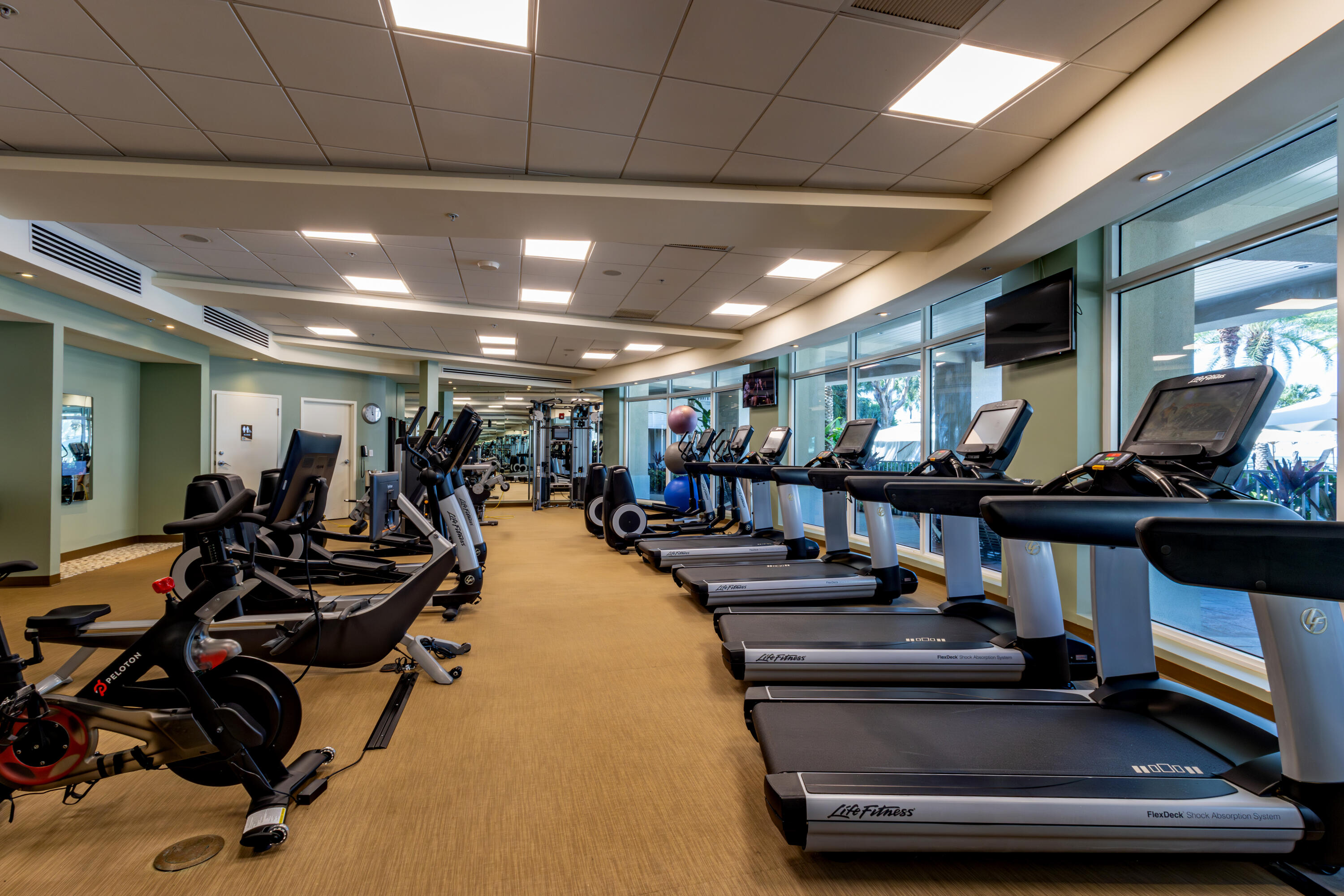 25 E Playa Largo Boulevard