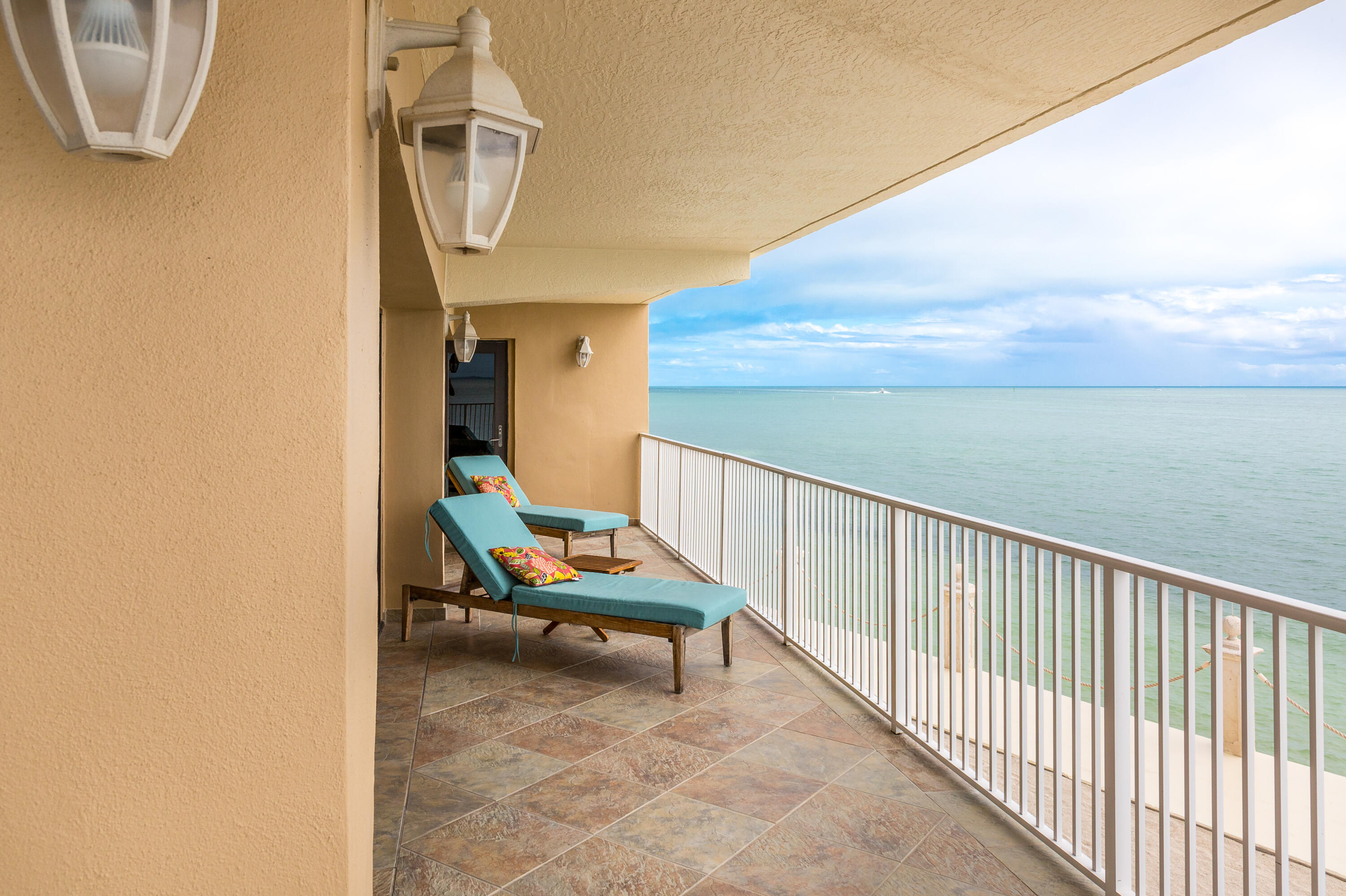 1133 W Ocean Drive 16