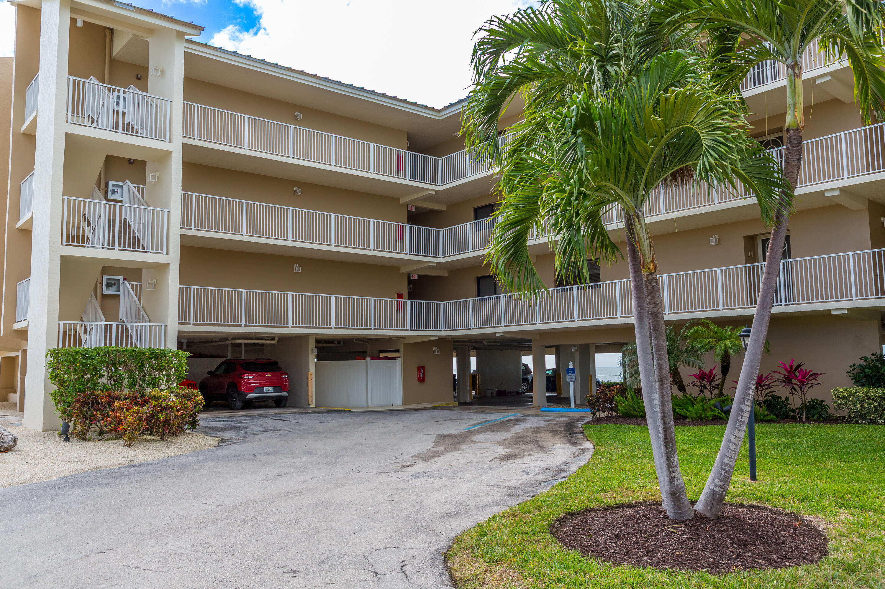1133 W Ocean Drive 16