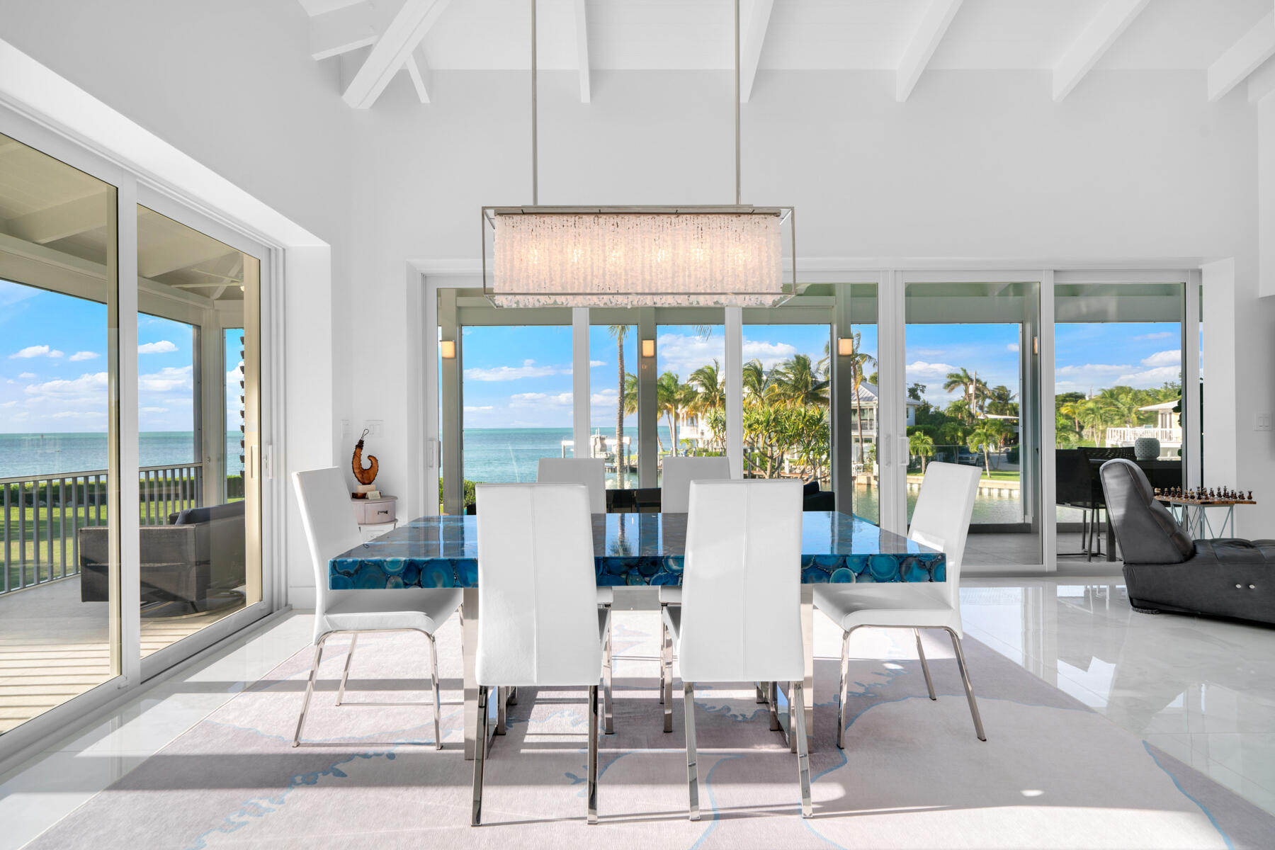 186 & 165 Bayview Drive