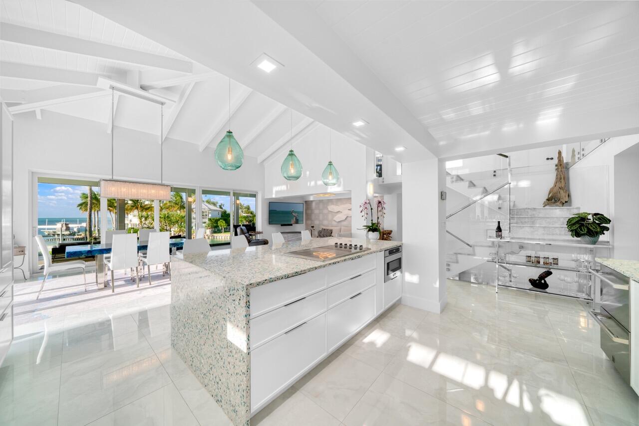 186 & 165 Bayview Drive