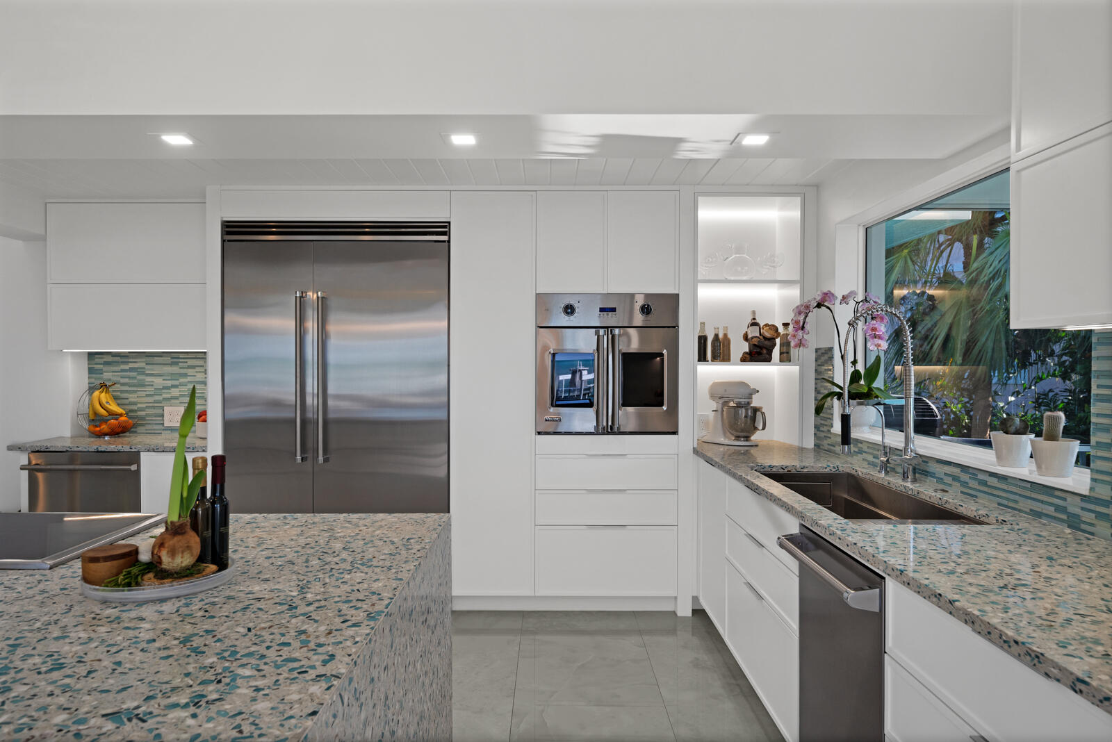 186 & 165 Bayview Drive