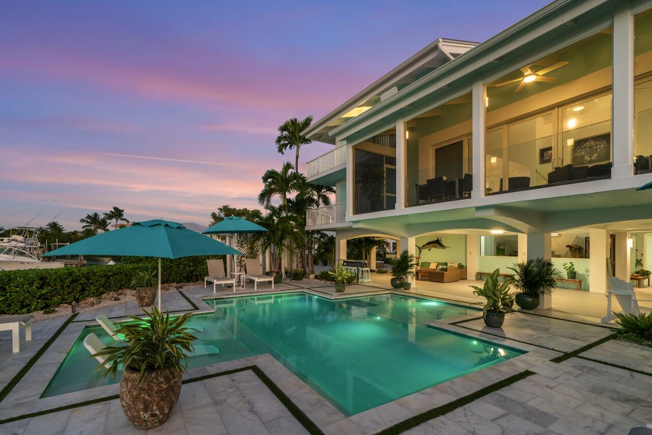 186 & 165 Bayview Drive