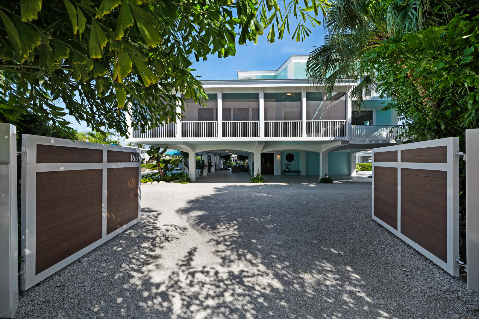 186 & 165 Bayview Drive