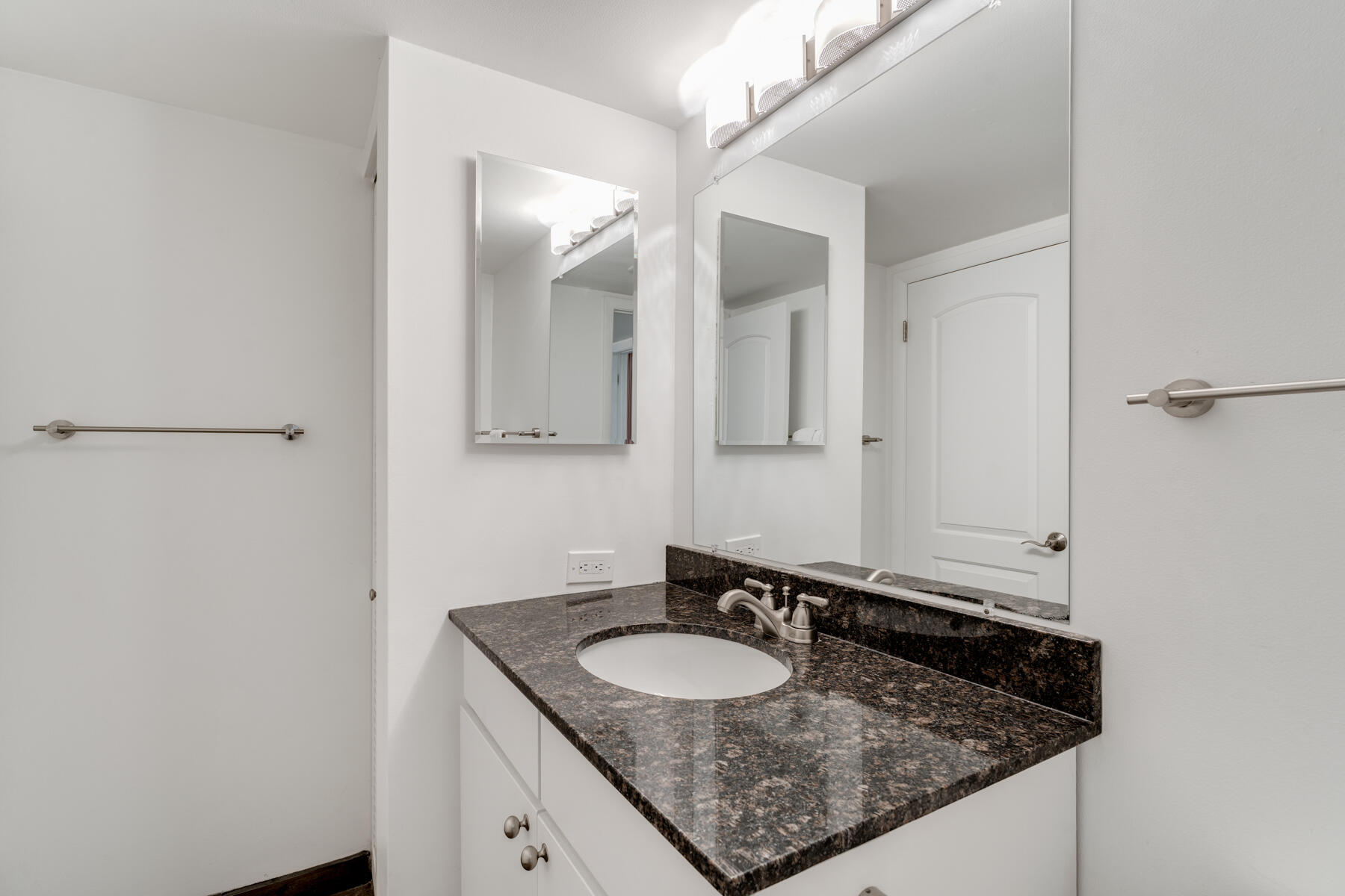 1133 W Ocean Drive Unit: 10