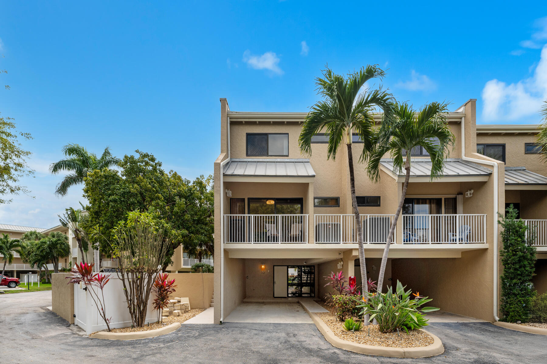 1133 W Ocean Drive Unit: 10