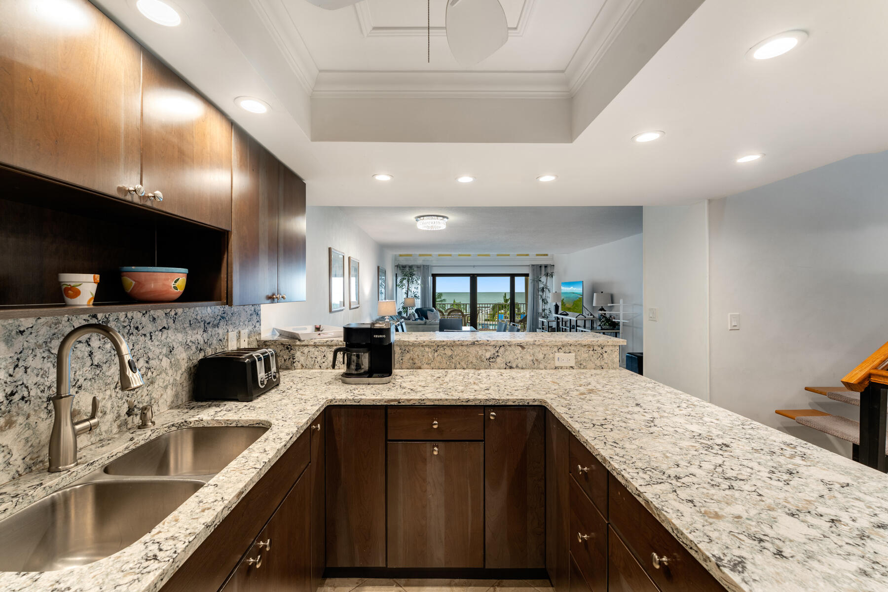 1133 W Ocean Drive Unit: 10