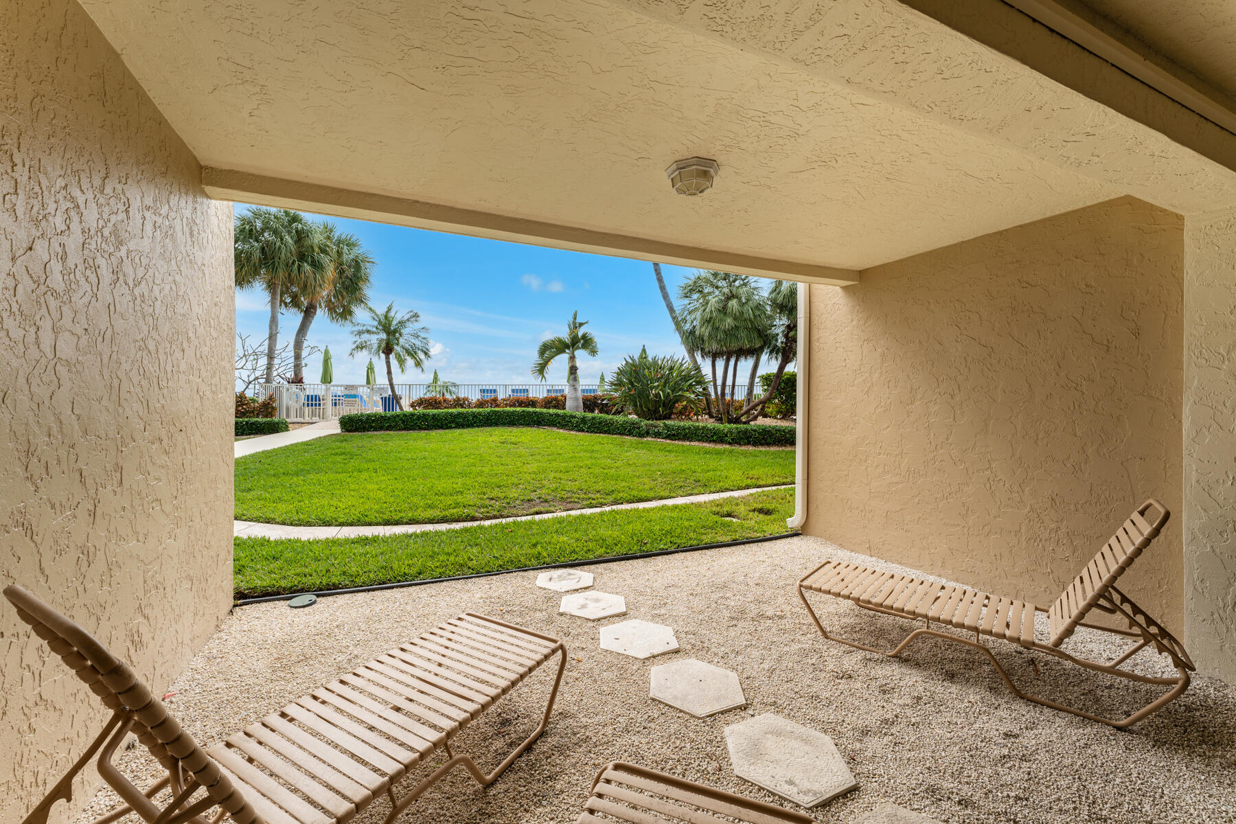 1133 W Ocean Drive Unit: 10