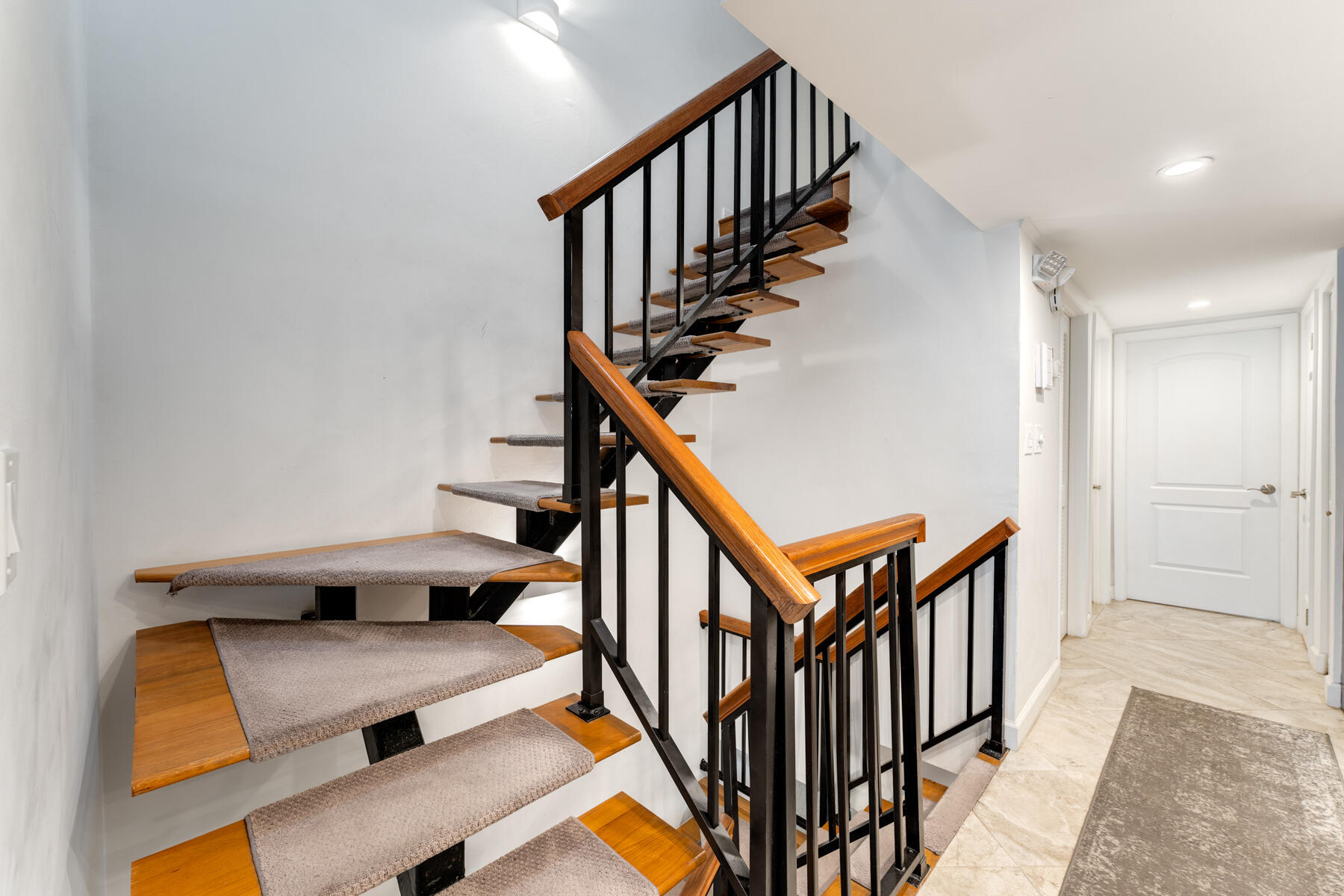 1133 W Ocean Drive Unit: 10